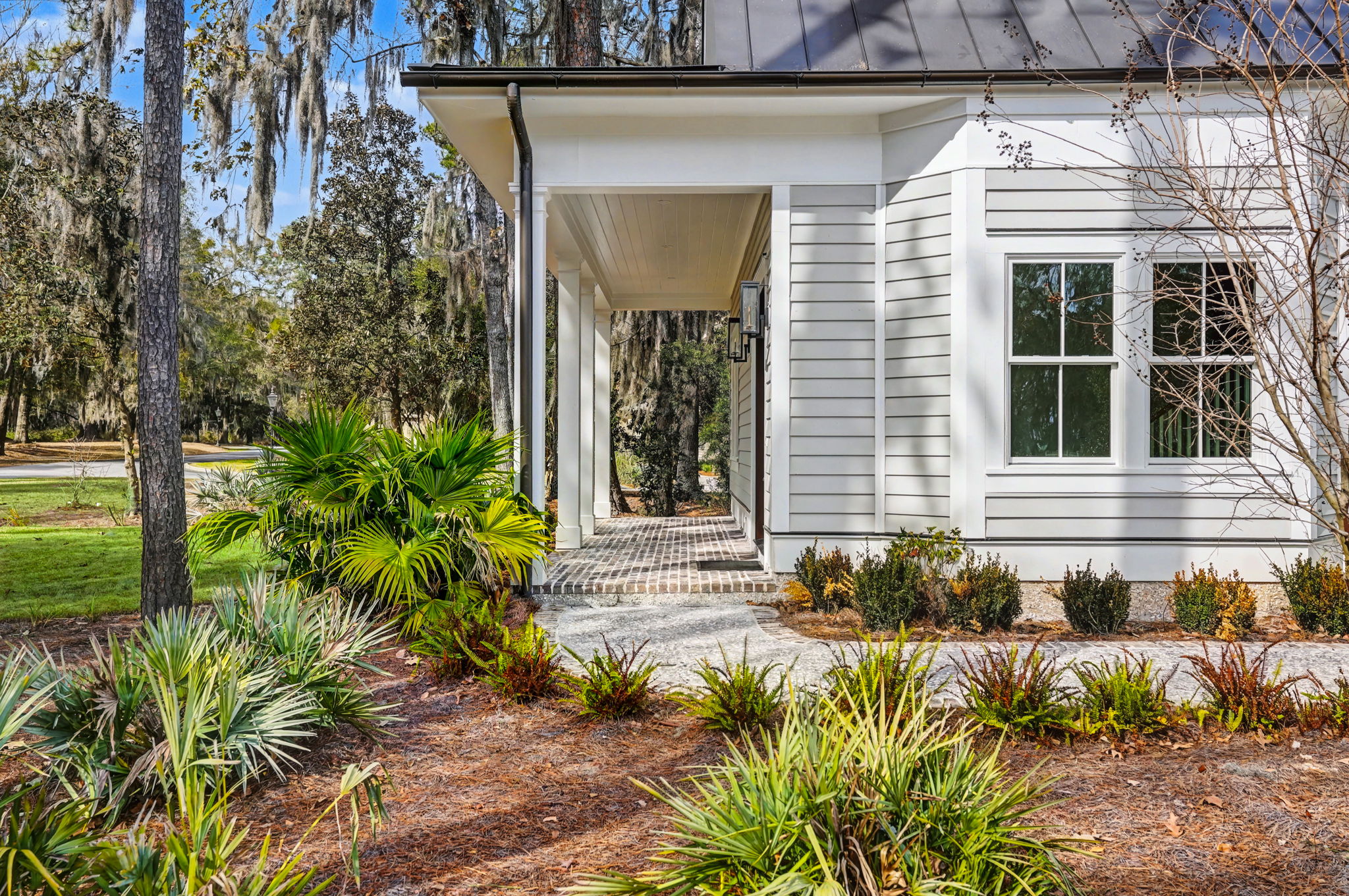  Elegant New Construction in Coveted Gated Community - 物件實景