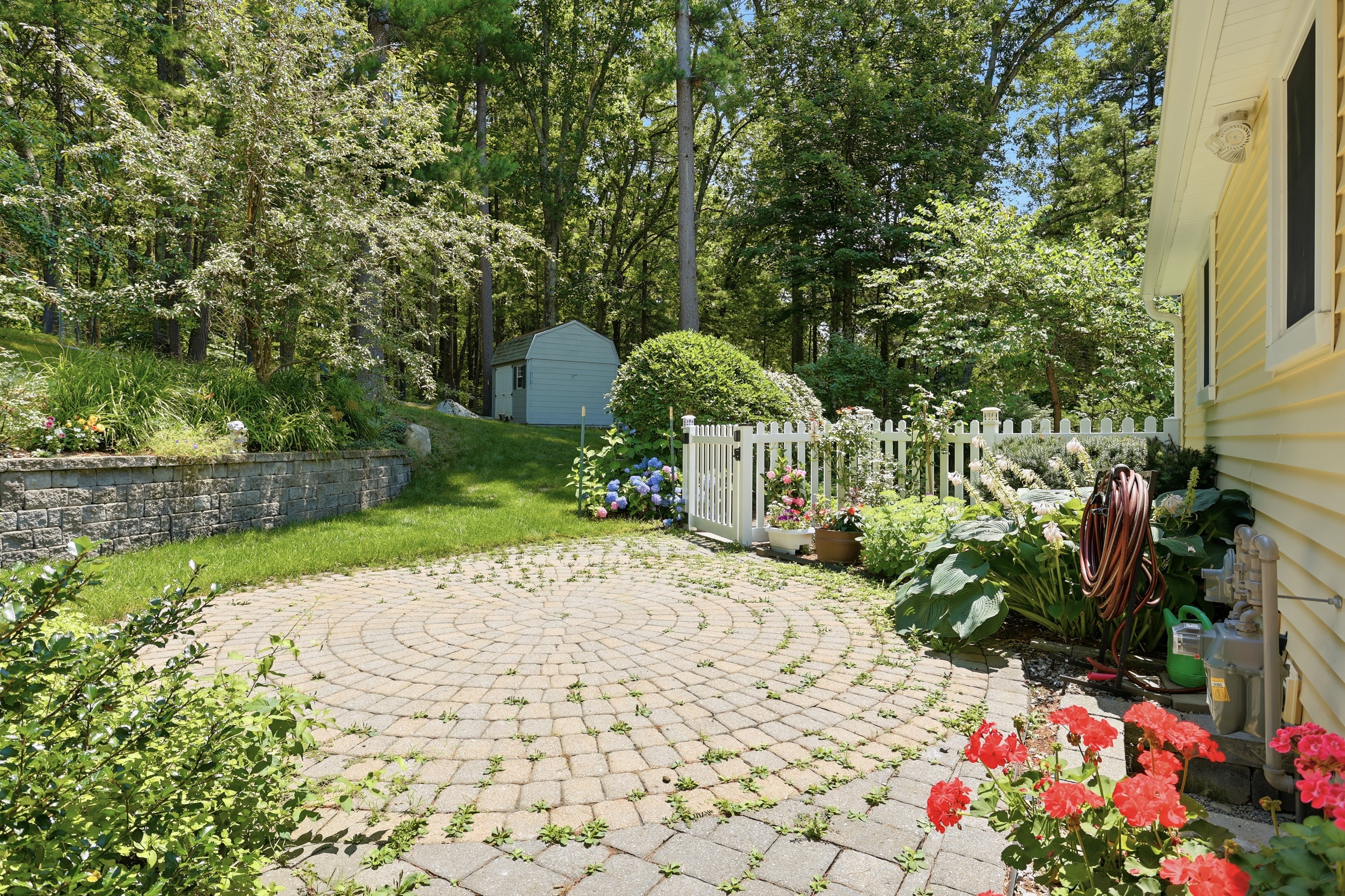  87 Depot Street, Westford, MA 01886 - 物件實景