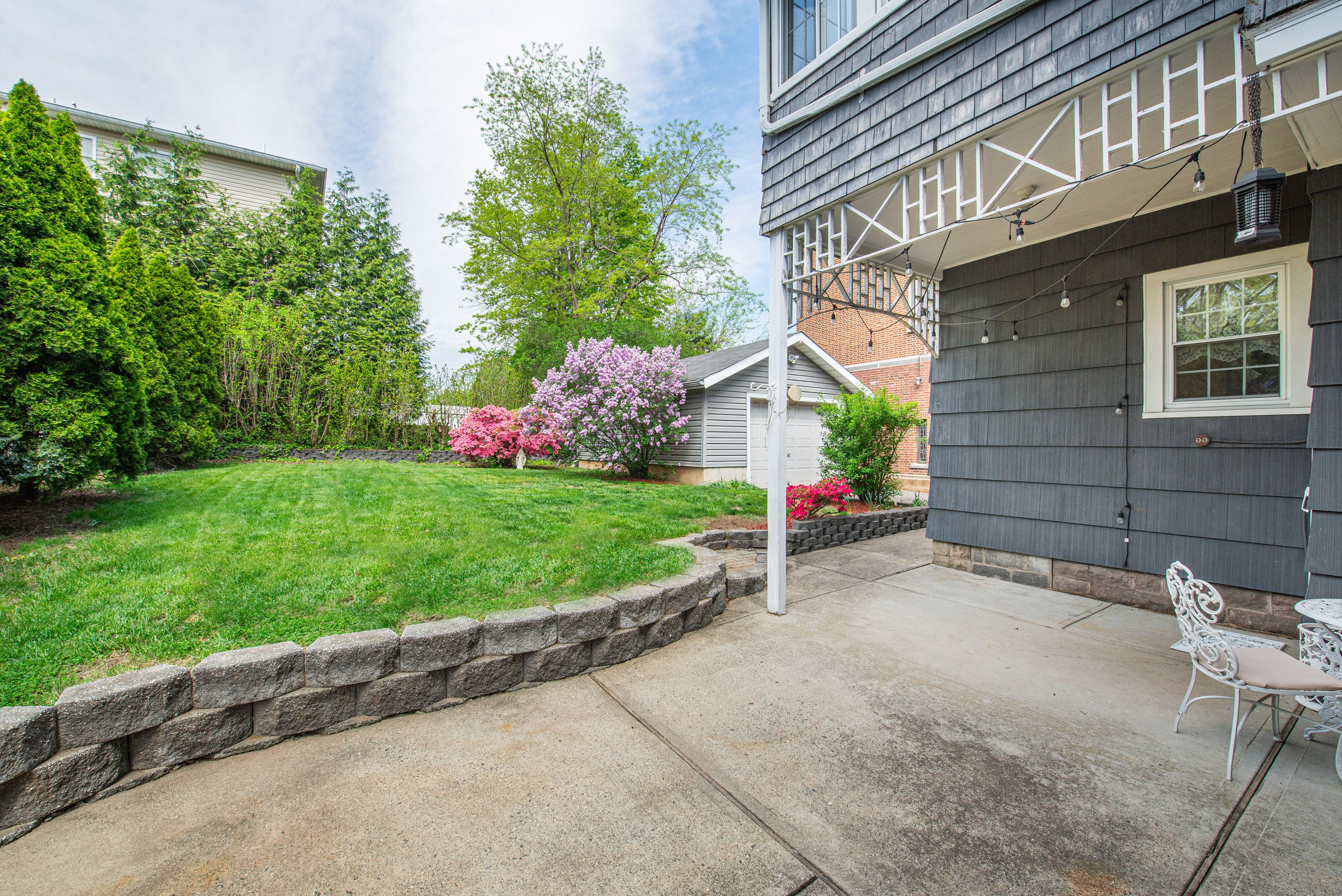 Nutley, New Jersey, 07110, United States, 3 Bedrooms Bedrooms, ,2 BathroomsBathrooms,Residential,For Sale,1935427
