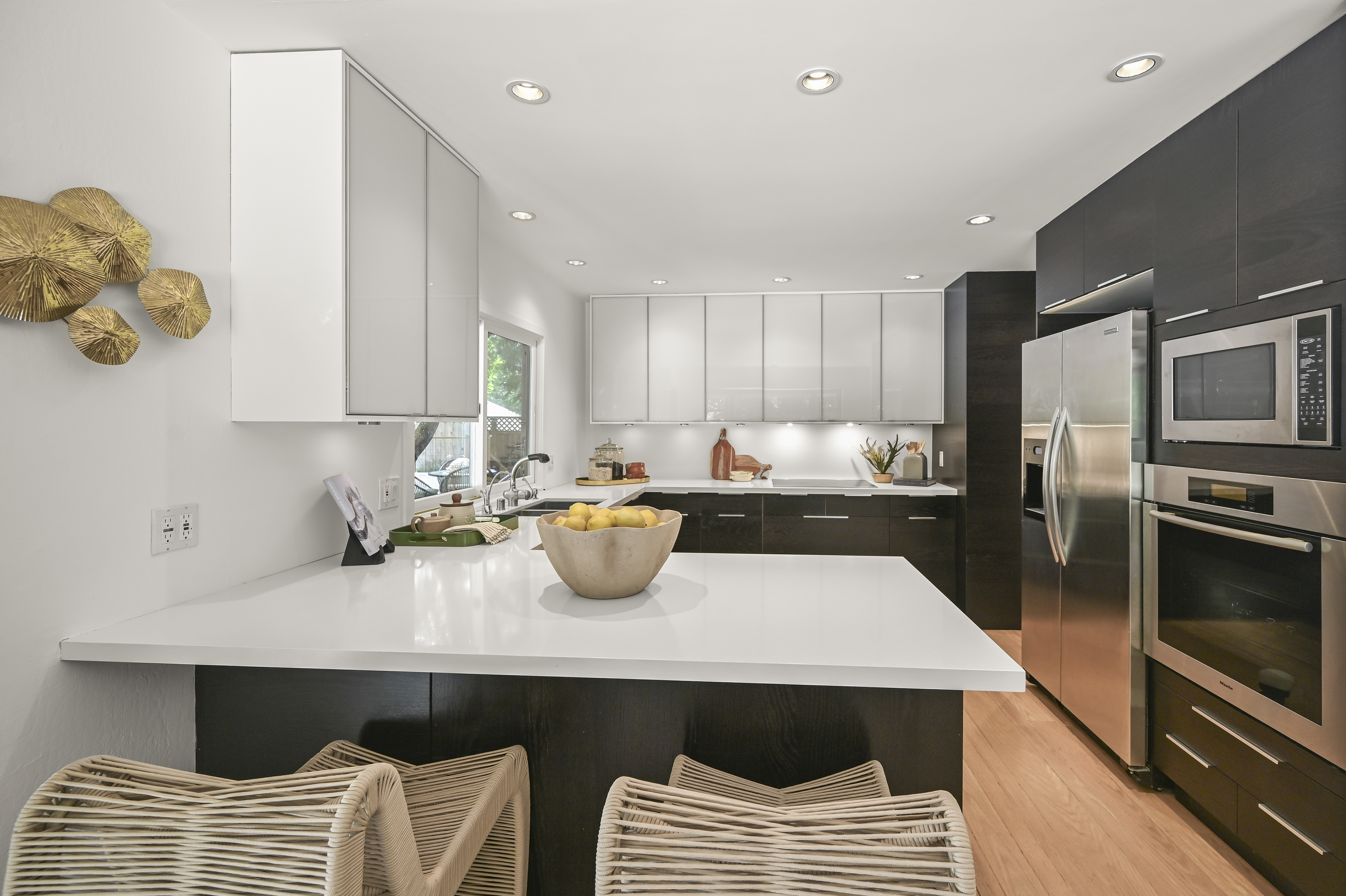  Exceptional Creekside Home in Desirable Saranap - 物件實景