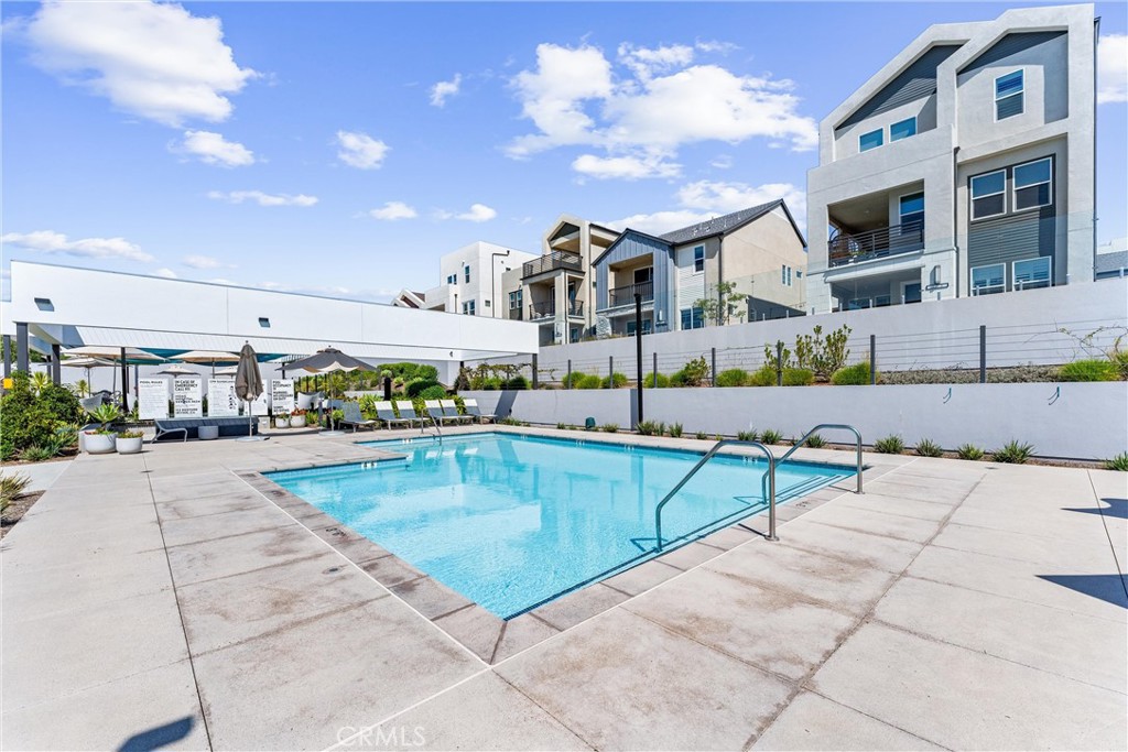 Irvine, California, 92618, United States, 2 Bedrooms Bedrooms, ,2 BathroomsBathrooms,Residential,For Sale,1988212