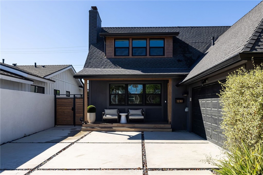 Seal Beach, California, 90740, United States, 5 Bedrooms Bedrooms, ,3 BathroomsBathrooms,Residential,For Sale,1988000