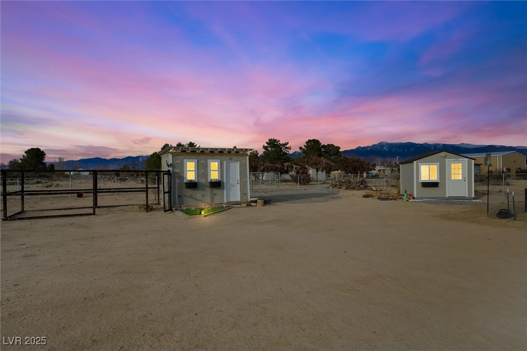 Pahrump, Nevada, 89061, United States, 5 Bedrooms Bedrooms, ,5 BathroomsBathrooms,Residential,For Sale,1901297
