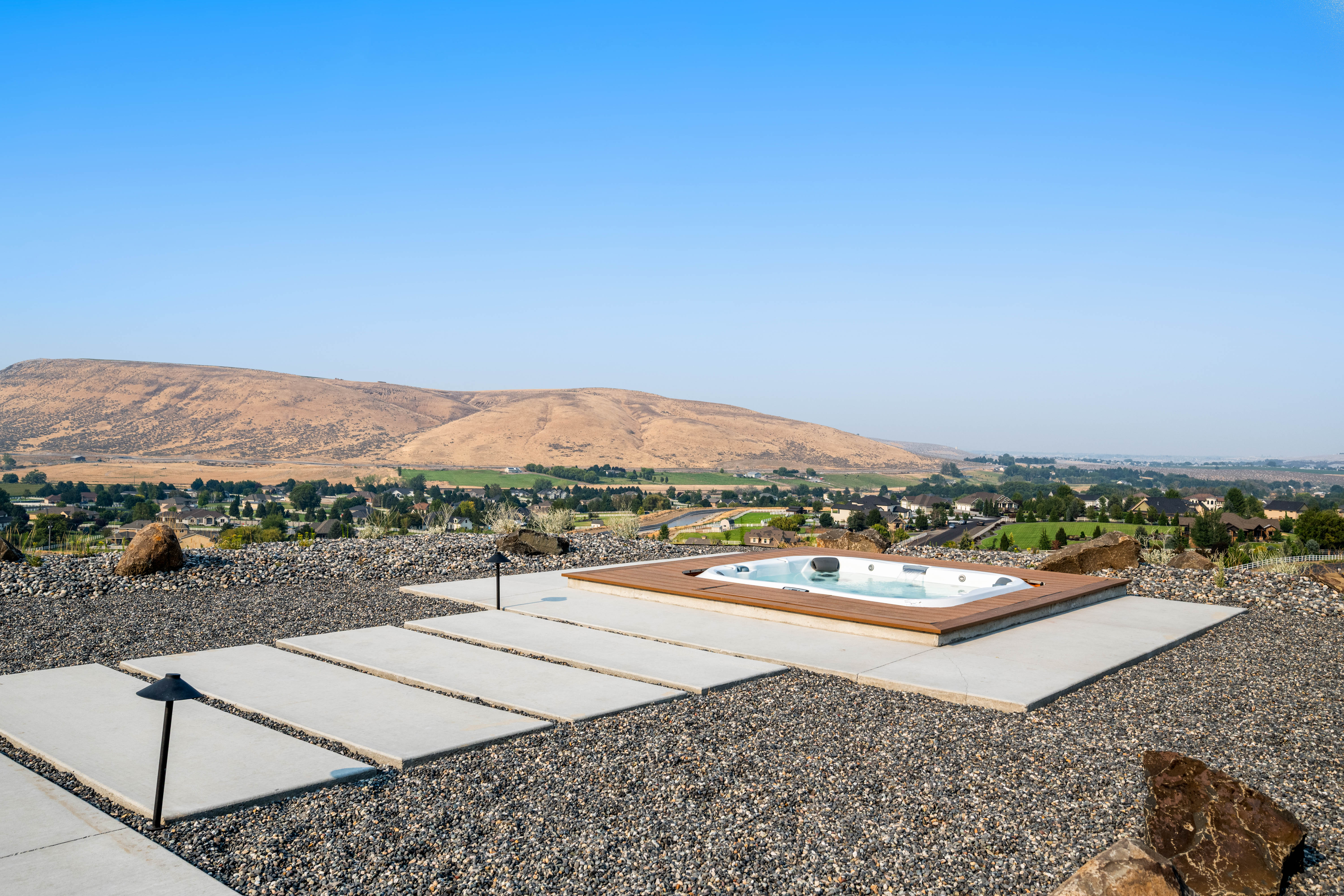  Custom Luxury, Pool, Sweeping Views, 5 Acres - 物件實景