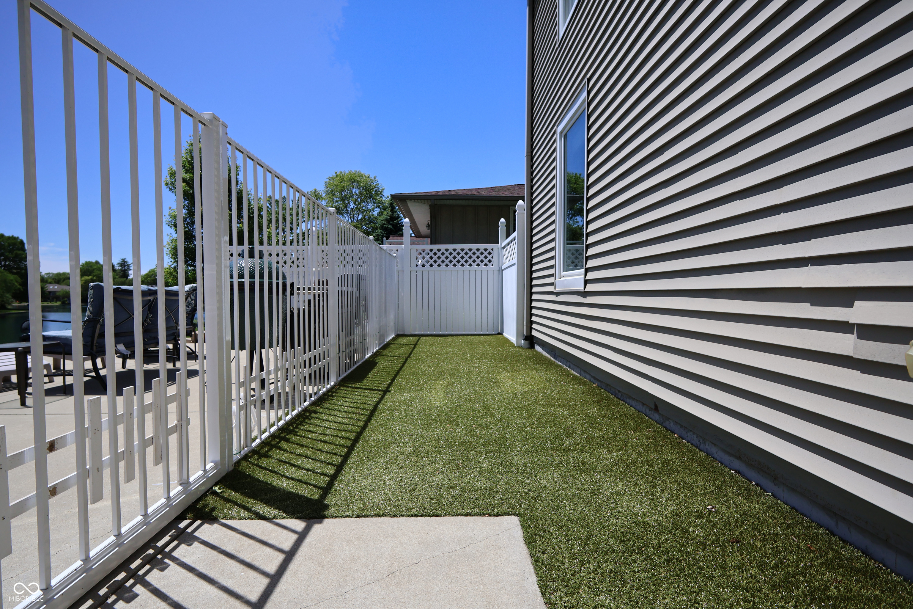 Columbus, Indiana, 47203, United States, 5 Bedrooms Bedrooms, ,6 BathroomsBathrooms,Residential,For Sale,1975671