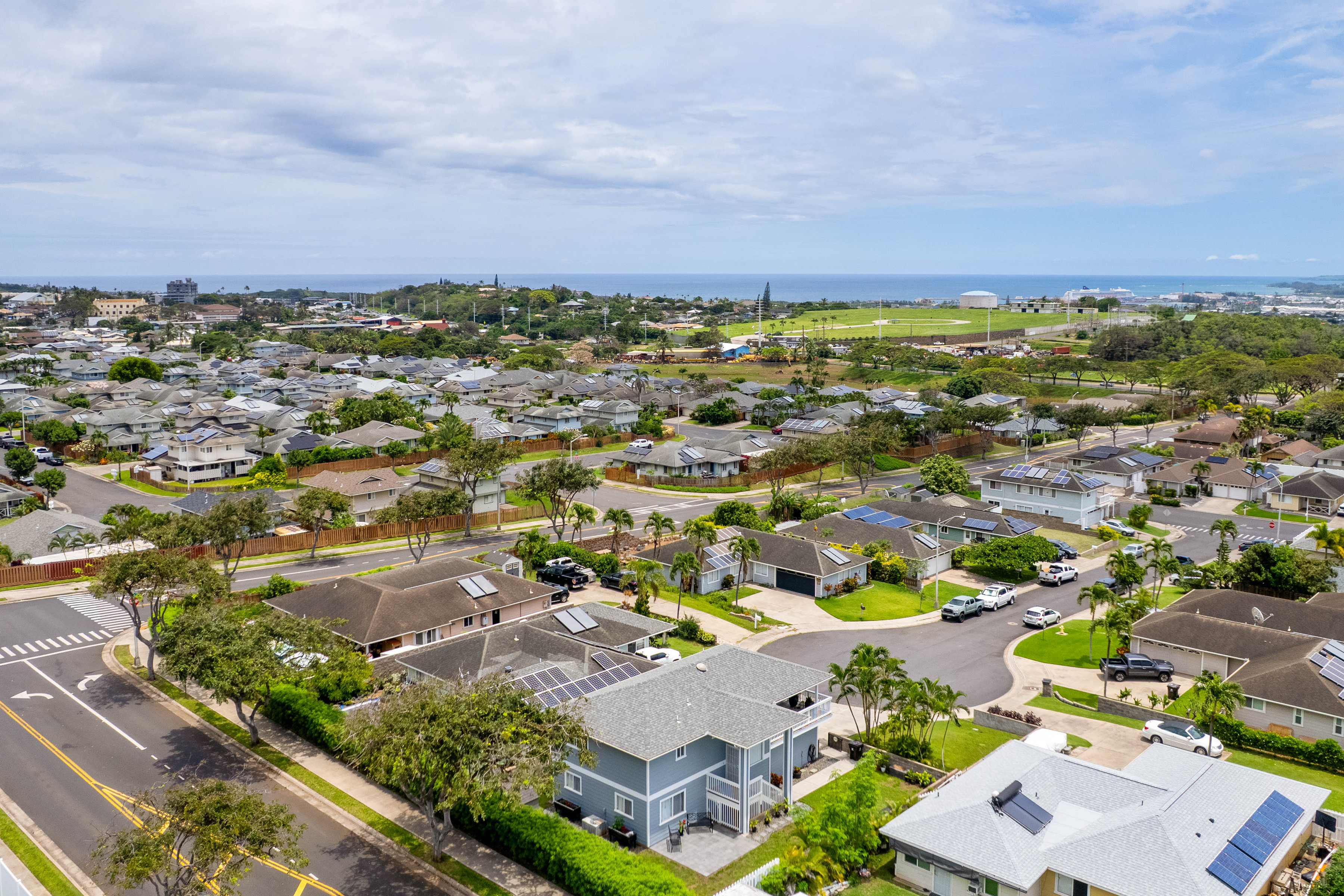  Updated Kehalani Home with Views, Deck, and Flexible Living - 物件實景