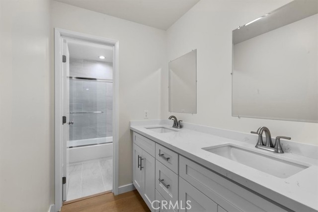 West Hollywood, California, 90046, United States, 2 Bedrooms Bedrooms, ,2 BathroomsBathrooms,Residential,For Sale,1992442