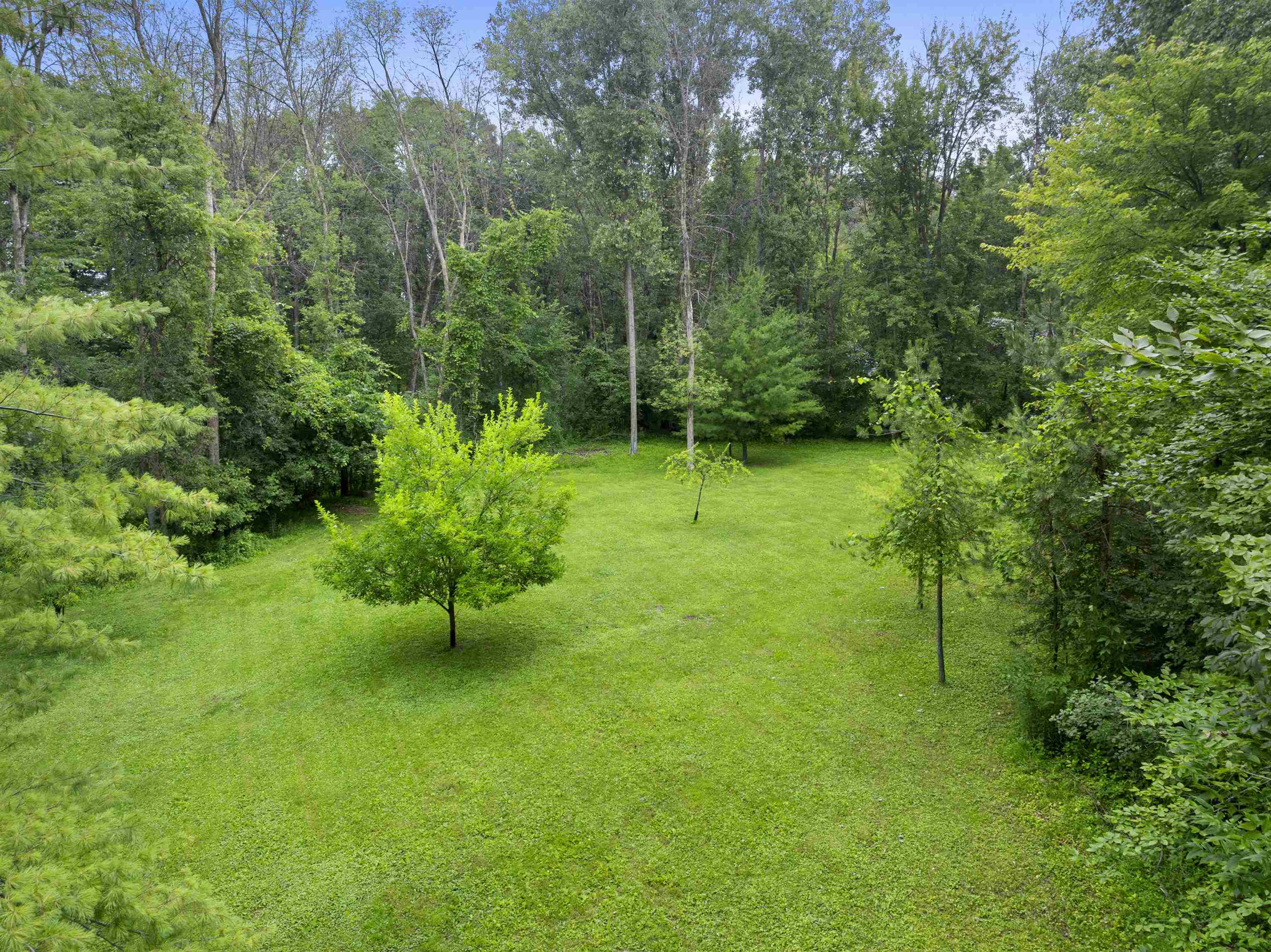 SUAMICO, Wisconsin, 54173, United States, 3 Bedrooms Bedrooms, ,4 BathroomsBathrooms,Residential,For Sale,1911099