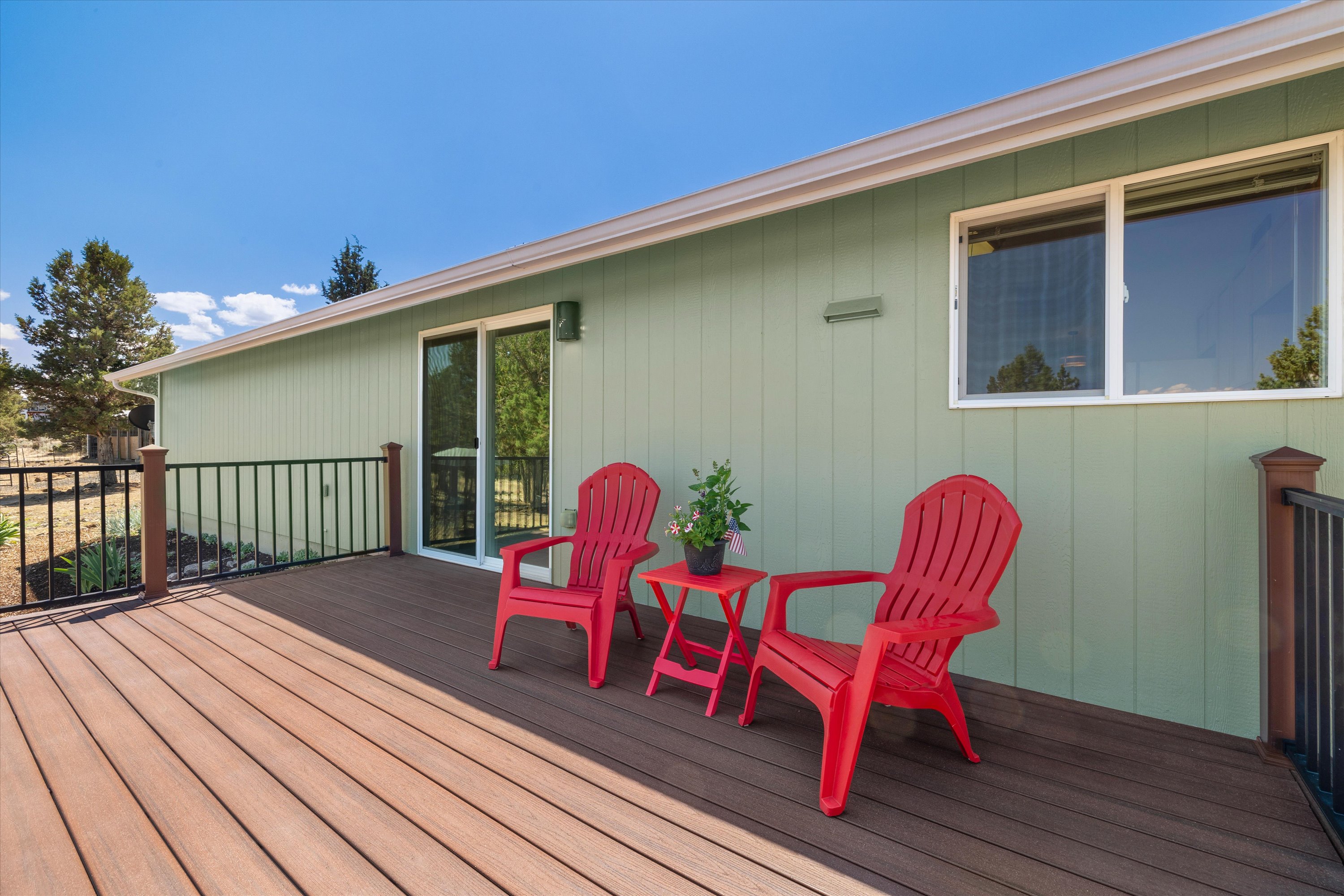 Prineville, Oregon, 97754, United States, 3 Bedrooms Bedrooms, ,2 BathroomsBathrooms,Residential,For Sale,1849917