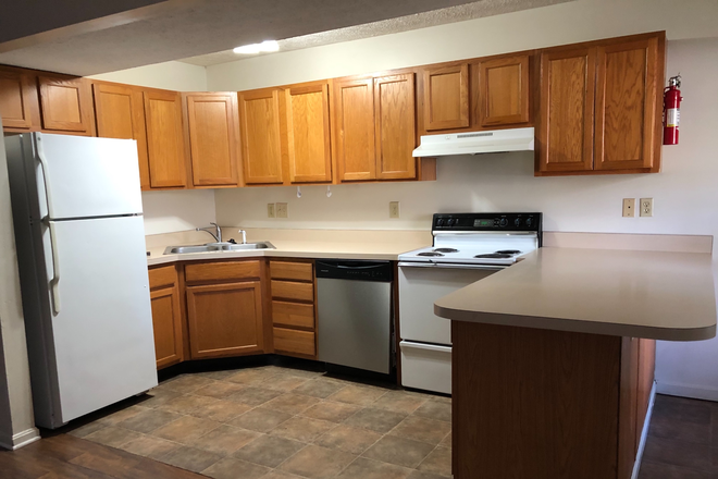 Oxford, Ohio, 45056, United States, 8 Bedrooms Bedrooms, ,6 BathroomsBathrooms,Residential,For Sale,2048735