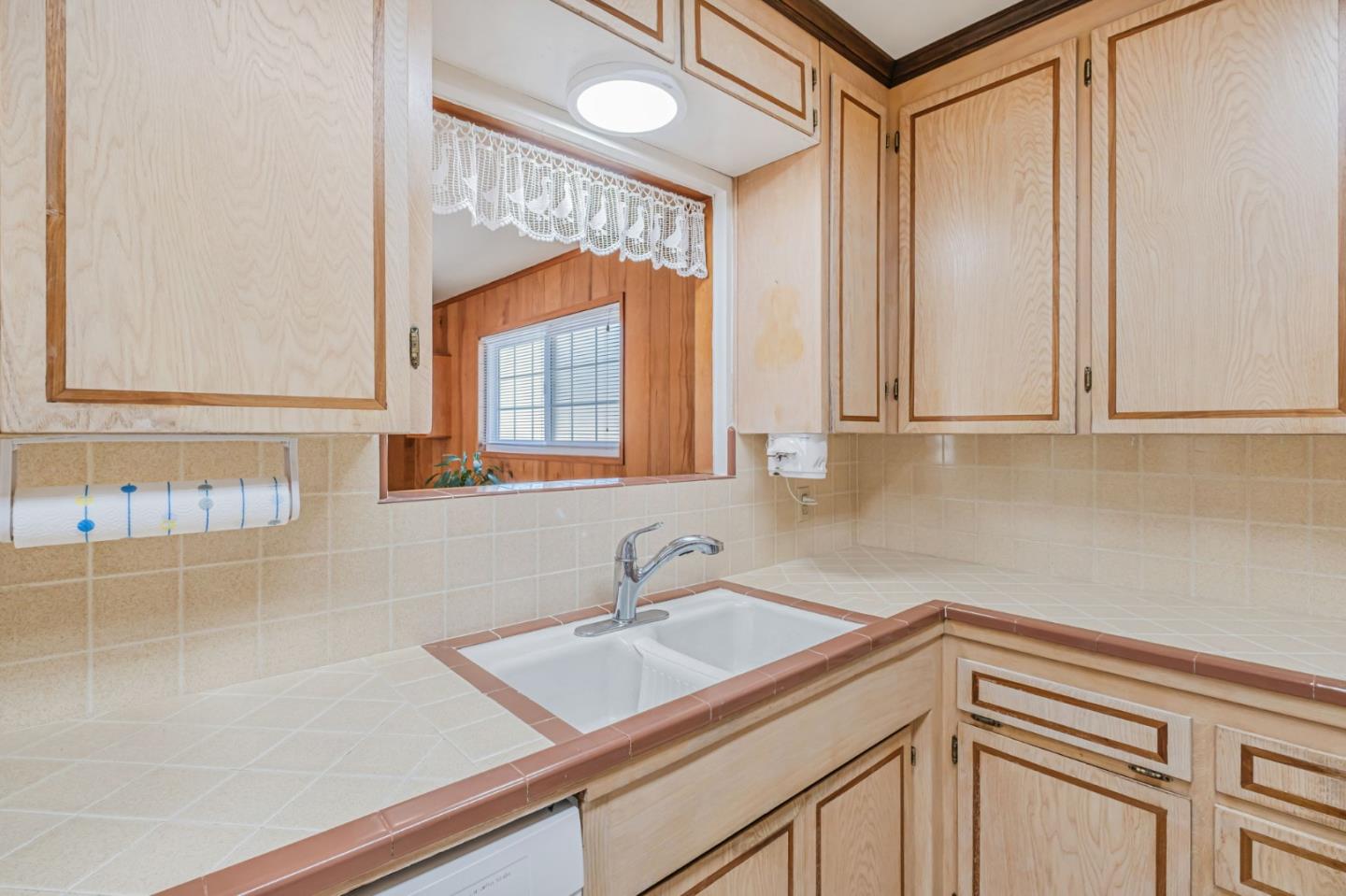 Watsonville, California, 95076, United States, 3 Bedrooms Bedrooms, ,2 BathroomsBathrooms,Residential,For Sale,1885327