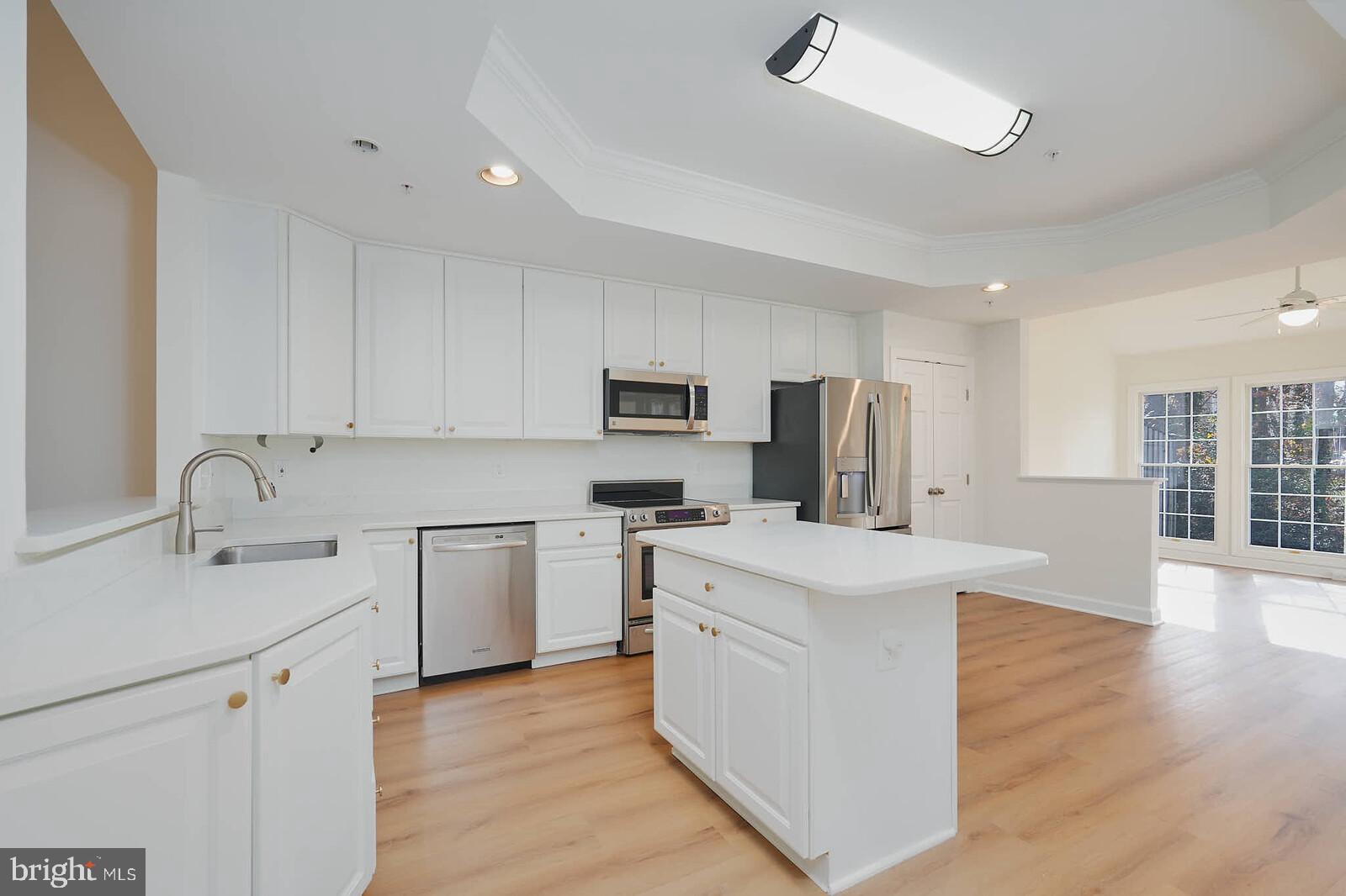 Edgewater, Maryland, 21037, United States, 3 Bedrooms Bedrooms, ,3 BathroomsBathrooms,Residential,For Sale,1998056