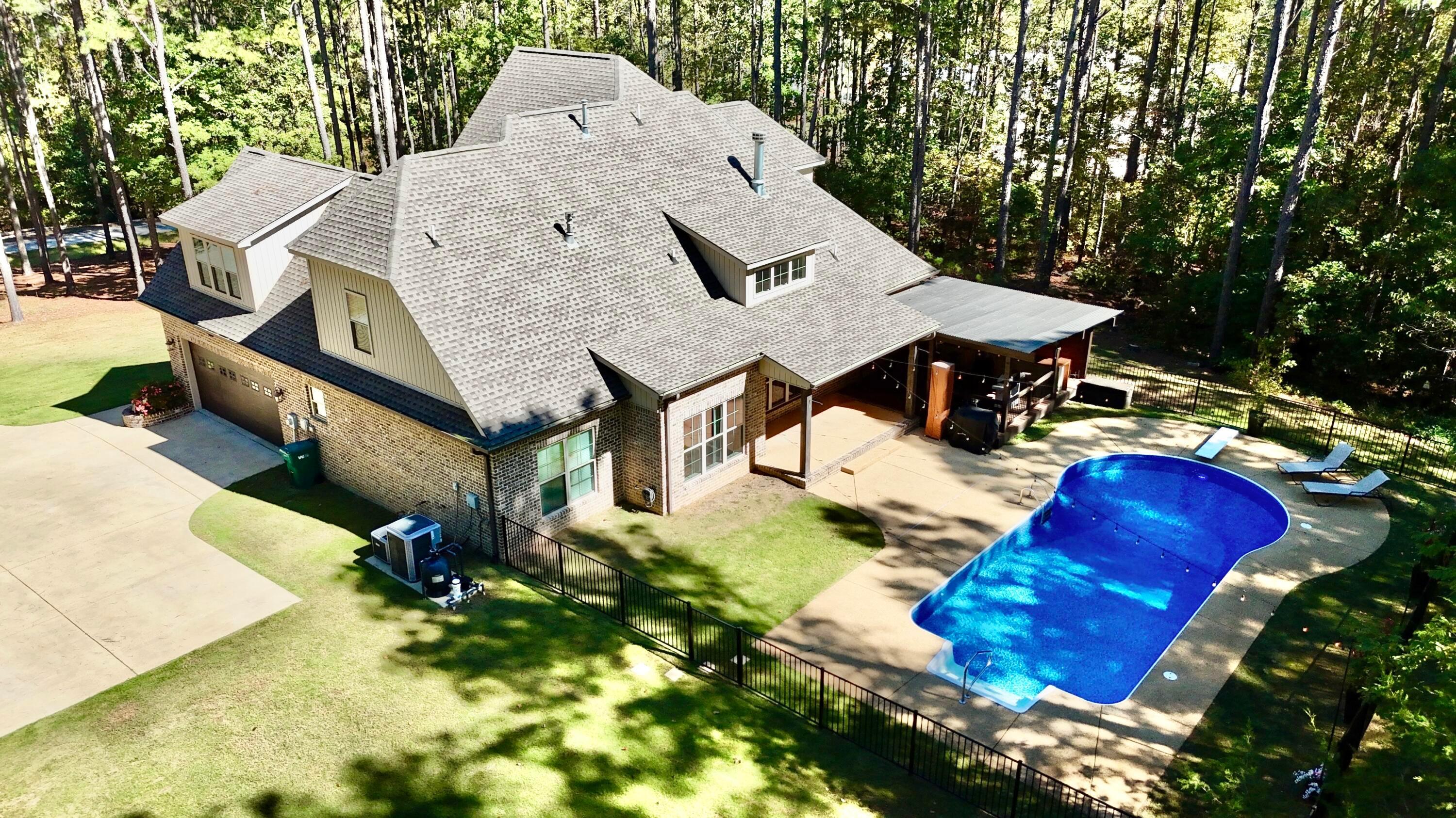 Mooreville, Mississippi, 38857, United States, 4 Bedrooms Bedrooms, ,3 BathroomsBathrooms,Residential,For Sale,1970025