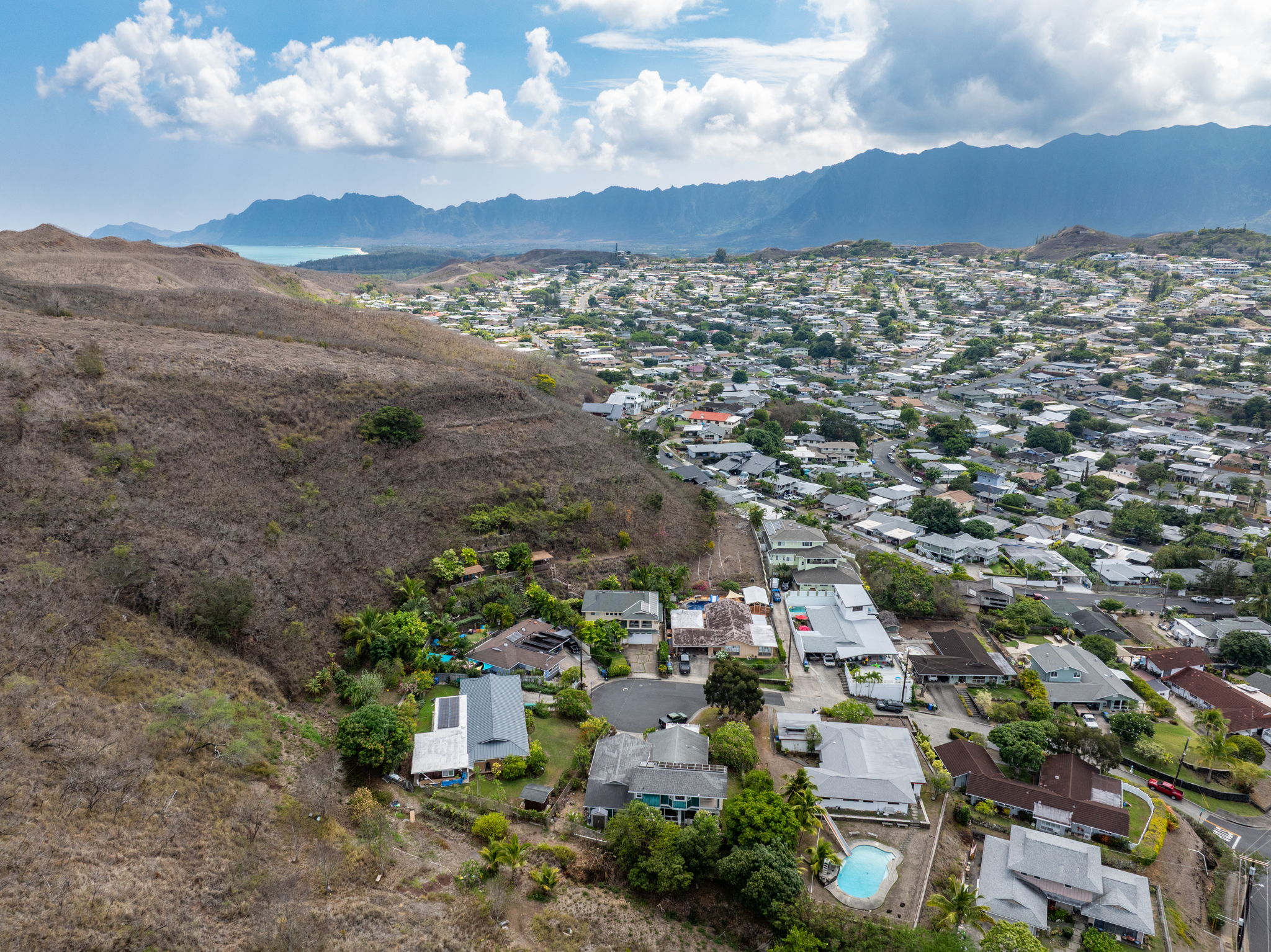 Kailua, Hawaii, 96734, United States, 6 Bedrooms Bedrooms, ,4 BathroomsBathrooms,Residential,For Sale,1981977
