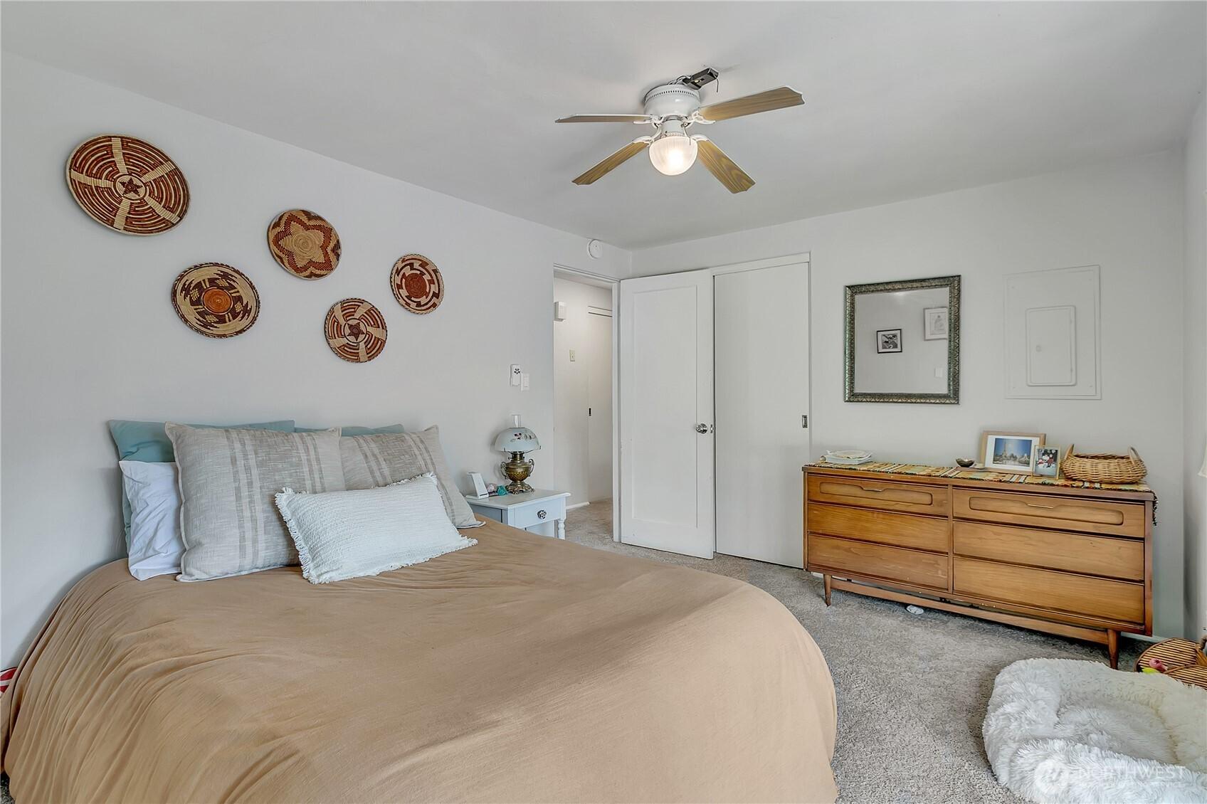 UNIVERSITY PLACE, Washington, 98466, United States, 2 Bedrooms Bedrooms, ,2 BathroomsBathrooms,Residential,For Sale,1969350