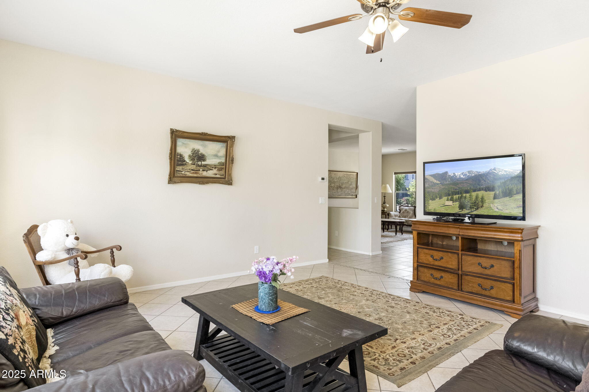 Phoenix, Arizona, 85042, United States, 5 Bedrooms Bedrooms, ,Residential,For Sale,1957752