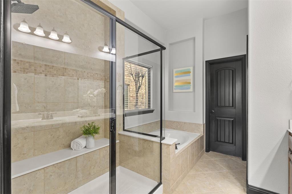 Lantana, Texas, 76226, United States, 4 Bedrooms Bedrooms, ,4 BathroomsBathrooms,Residential,For Sale,2010327