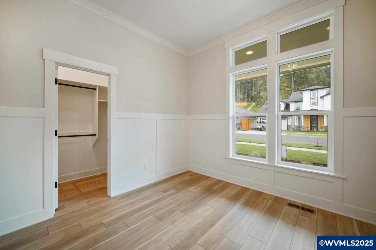 Salem, Oregon, 97306, United States, 4 Bedrooms Bedrooms, ,2 BathroomsBathrooms,Residential,For Sale,1857017