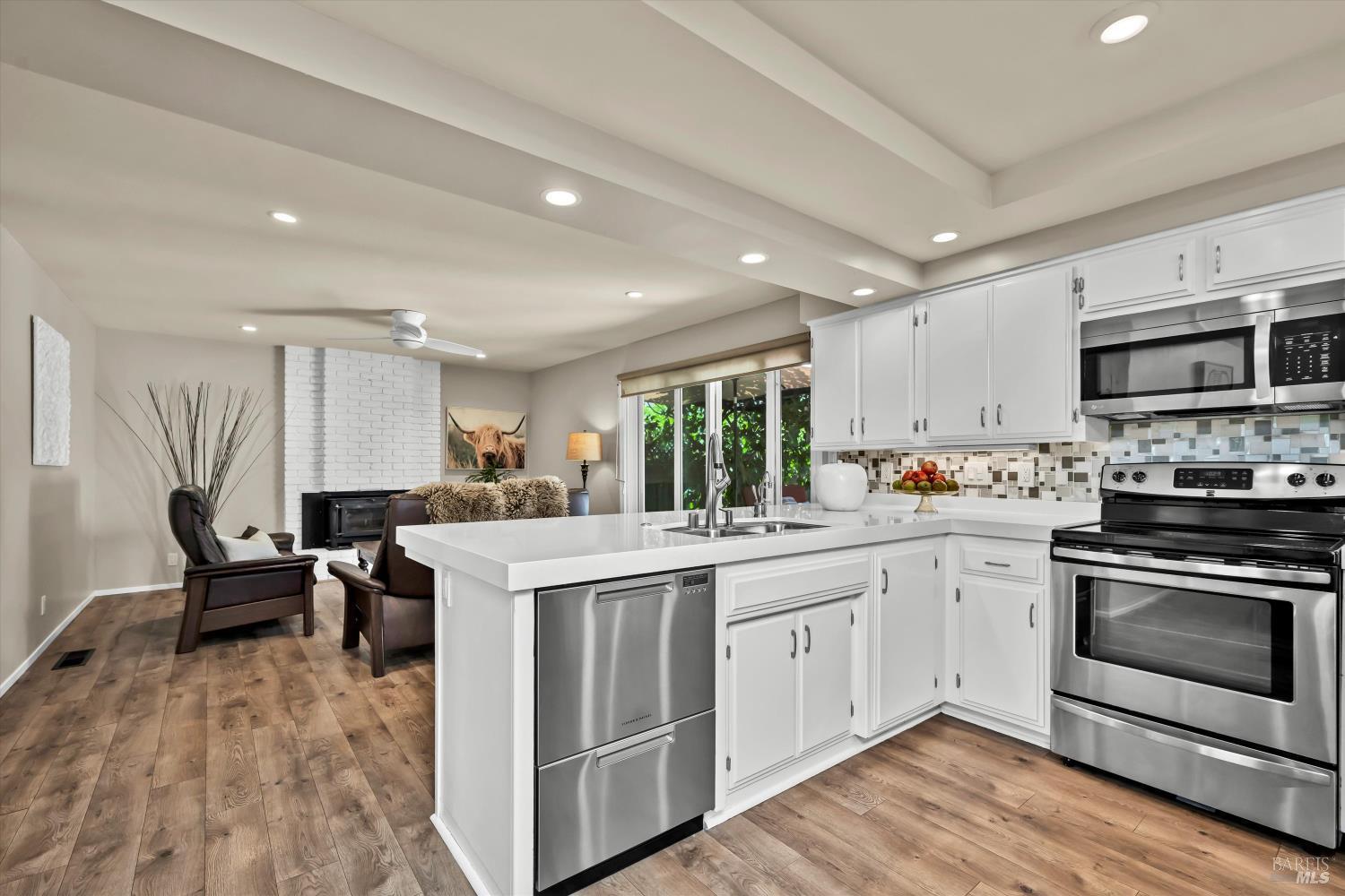 Napa, California, 94558, United States, 4 Bedrooms Bedrooms, ,2 BathroomsBathrooms,Residential,For Sale,1926171
