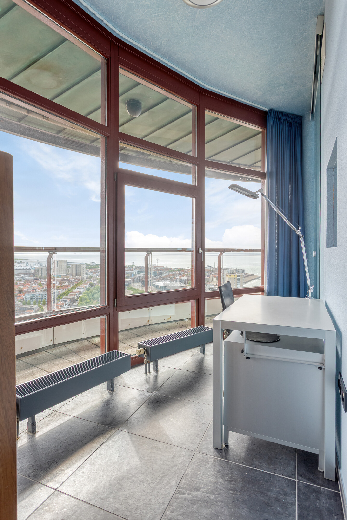  The Penthouse Above the Sea - 物件實景