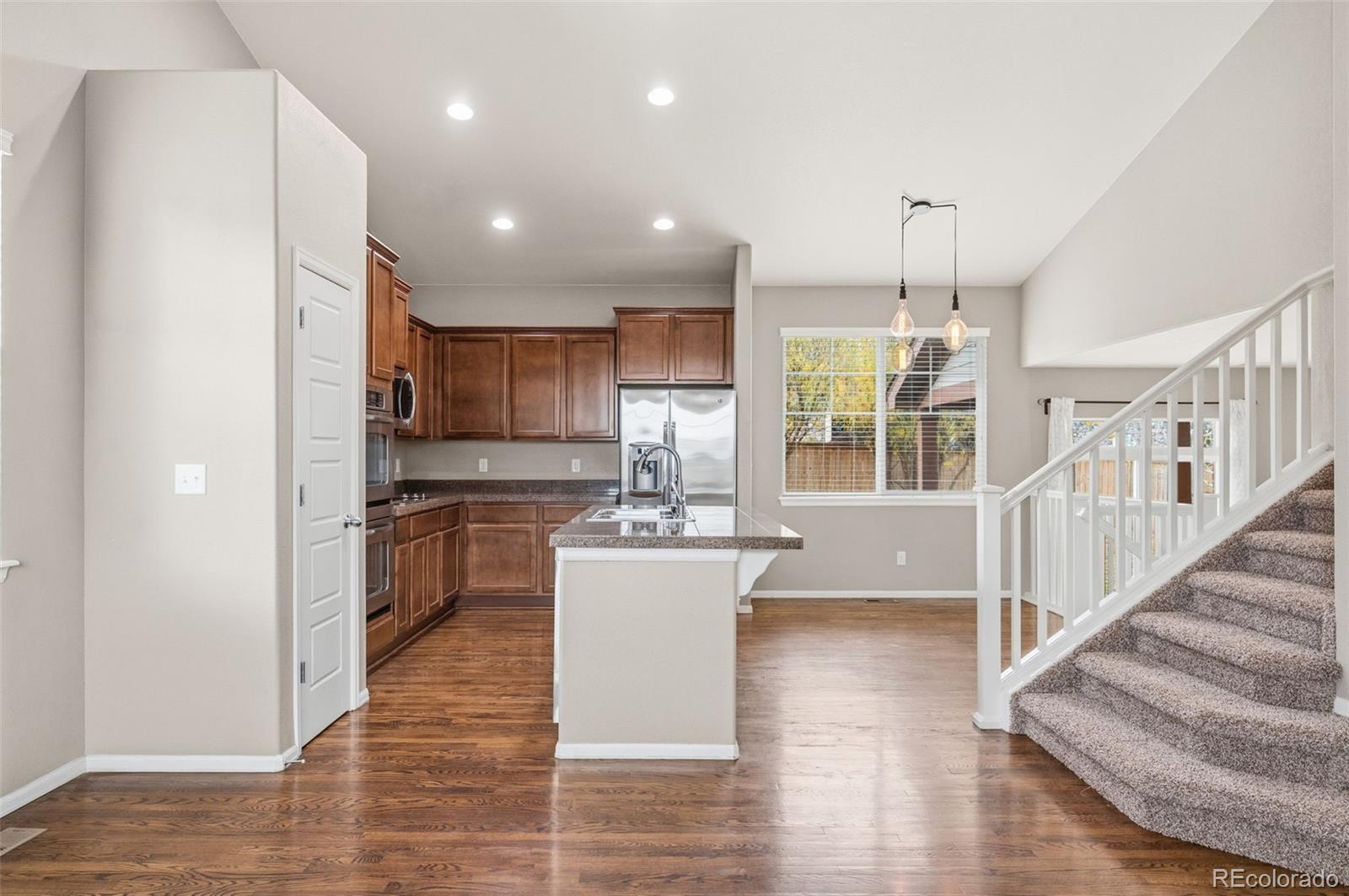 Aurora, Colorado, 80016, United States, 5 Bedrooms Bedrooms, ,3 BathroomsBathrooms,Residential,For Sale,1995144