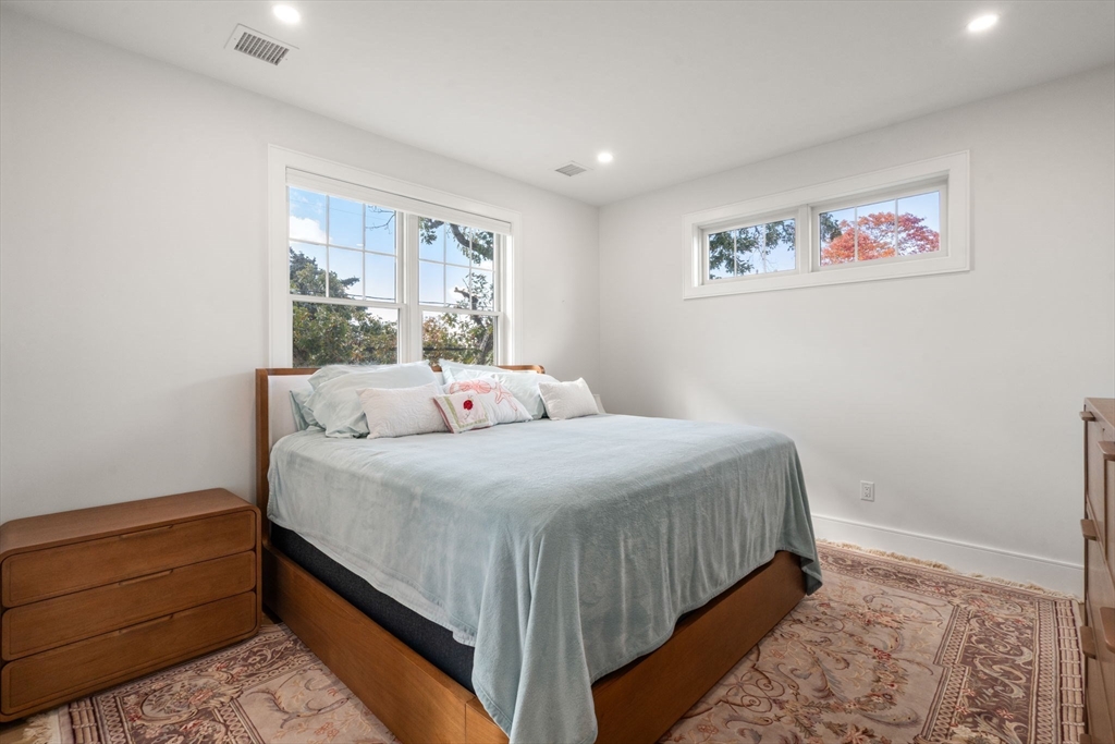 Marion, Massachusetts, 02738, United States, 3 Bedrooms Bedrooms, ,5 BathroomsBathrooms,Residential,For Sale,1987501