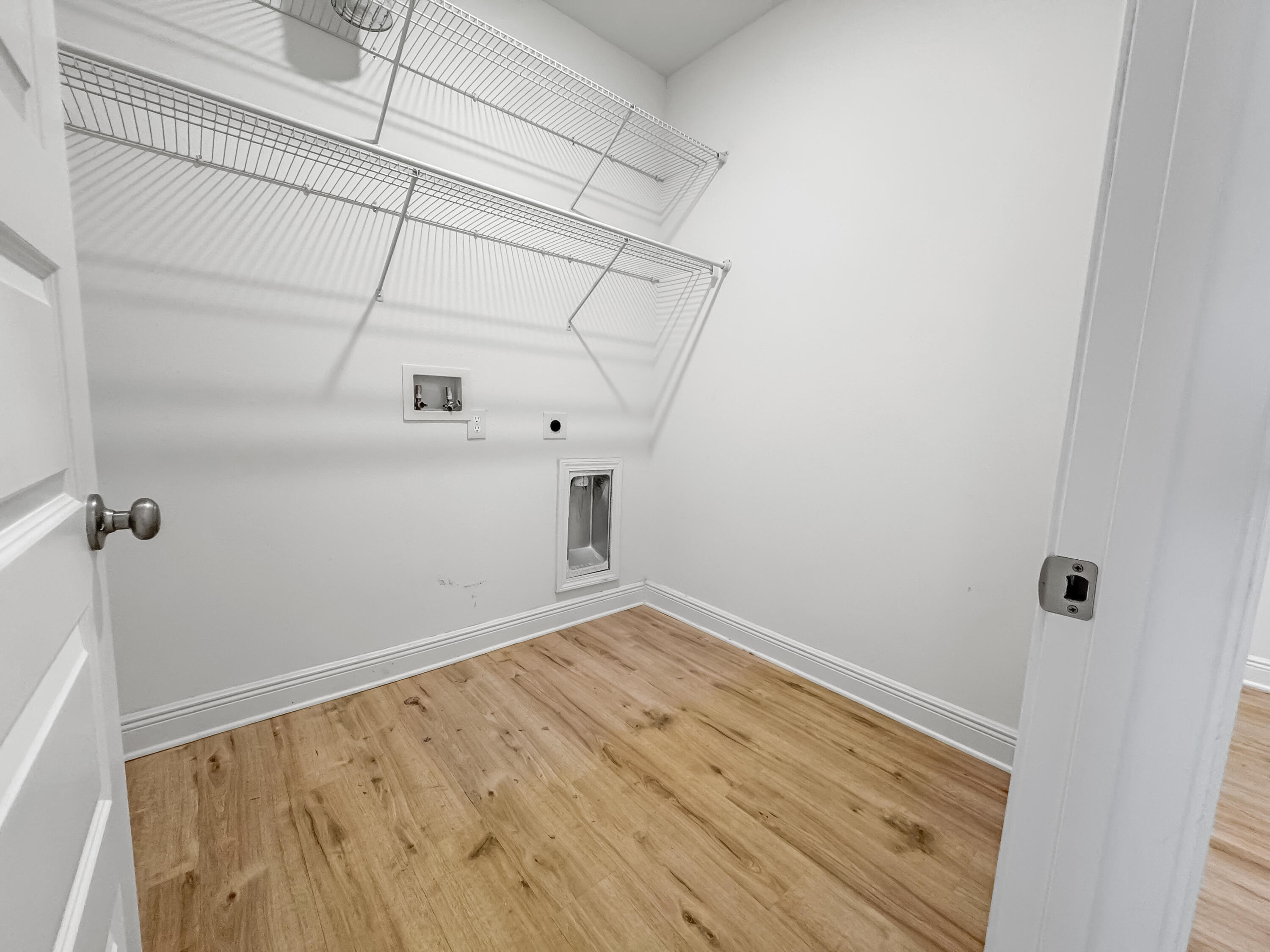 Santa Rosa Beach, Florida, 32459, United States, 4 Bedrooms Bedrooms, ,2 BathroomsBathrooms,Residential,For Sale,1998486