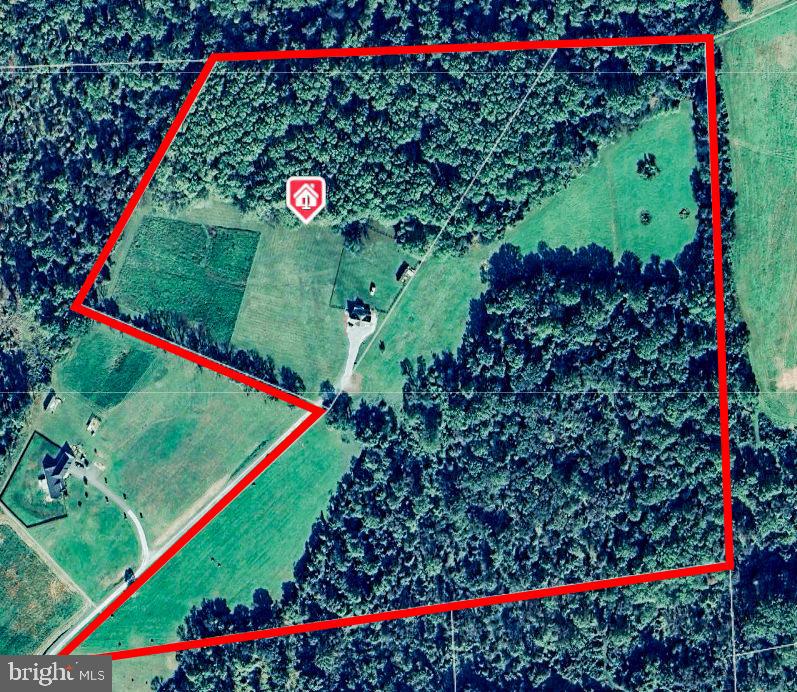 Hillsboro, Virginia, 20132, United States, 2 Bedrooms Bedrooms, ,2 BathroomsBathrooms,Residential,For Sale,1798286