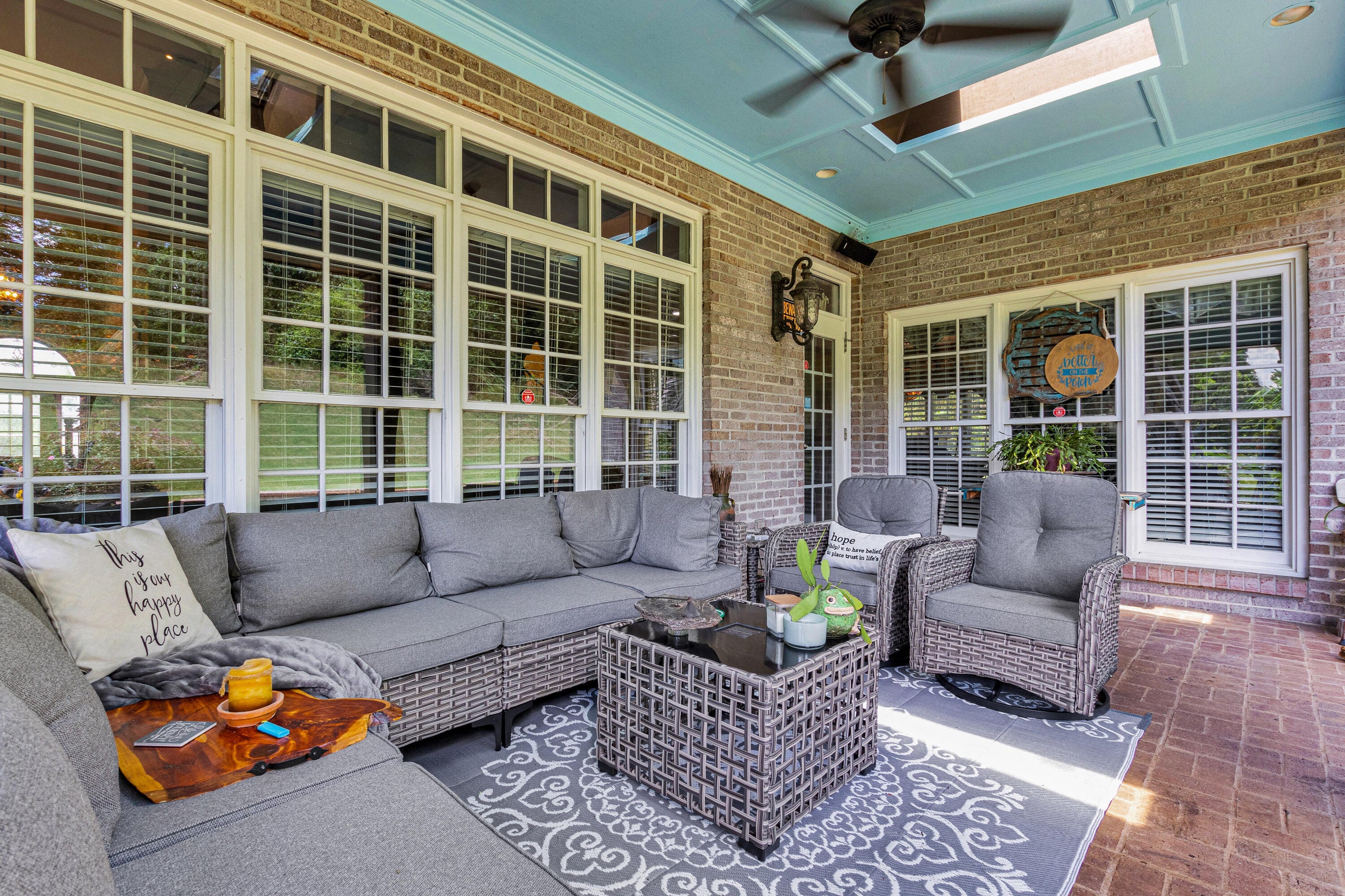 Fulton, Mississippi, 38843, United States, 4 Bedrooms Bedrooms, ,4 BathroomsBathrooms,Residential,For Sale,1976372