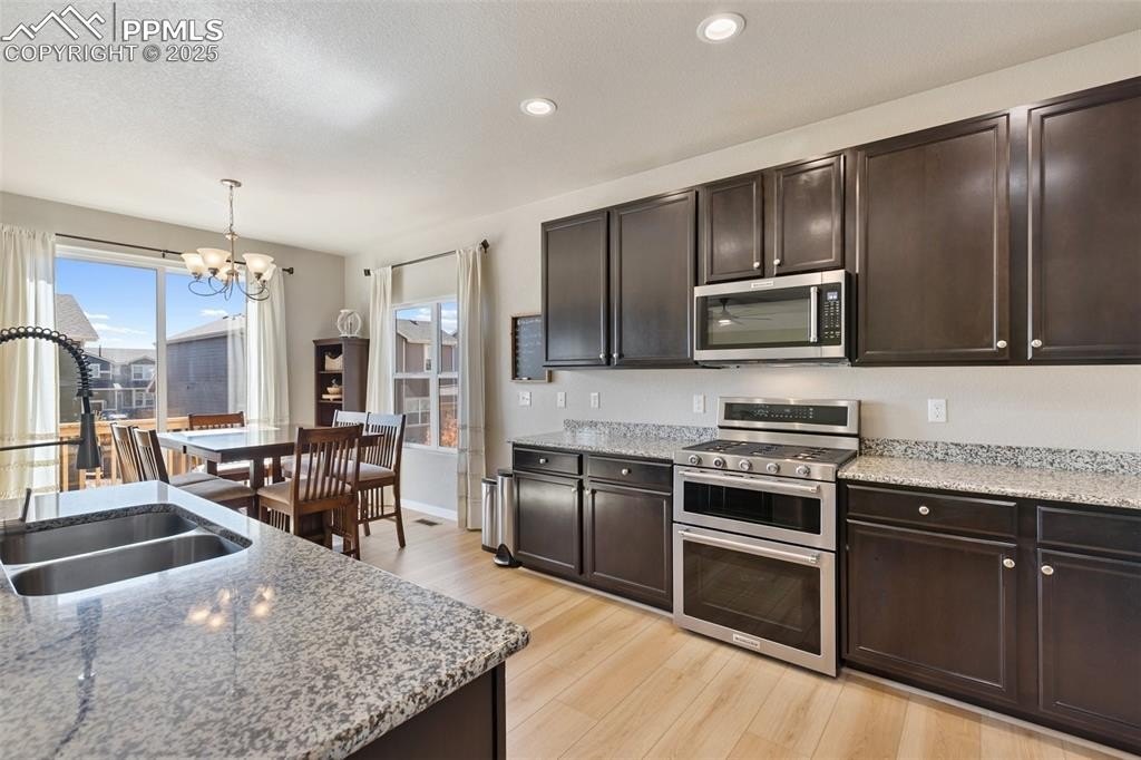 Peyton, Colorado, 80831, United States, 5 Bedrooms Bedrooms, ,4 BathroomsBathrooms,Residential,For Sale,1972571