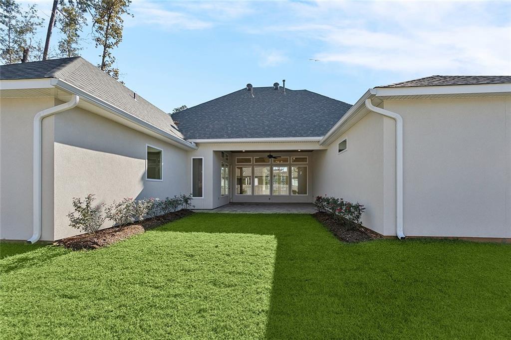 Covington, Louisiana, 70433, United States, 4 Bedrooms Bedrooms, ,3 BathroomsBathrooms,Residential,For Sale,1989421