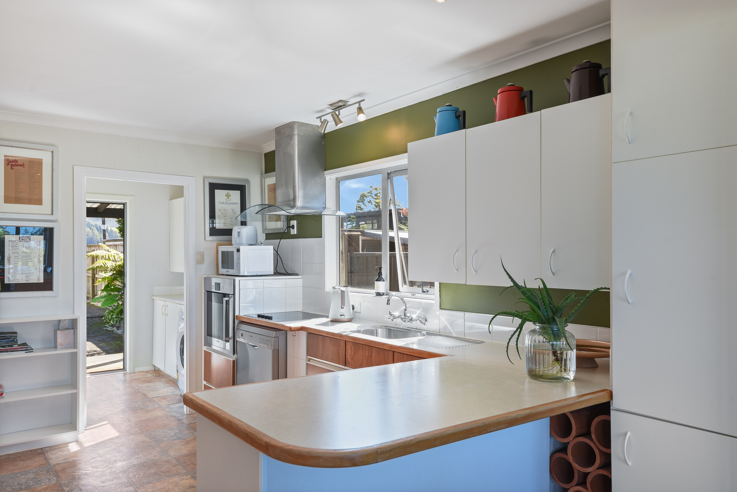  A Bach, A Lake, and a Blank Canvas - 物件實景