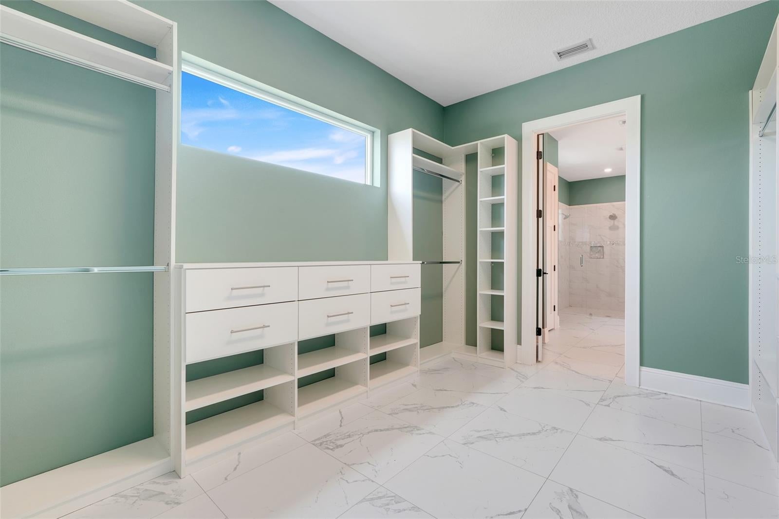 GROVELAND, Florida, 34736, United States, 4 Bedrooms Bedrooms, ,5 BathroomsBathrooms,Residential,For Sale,1792752