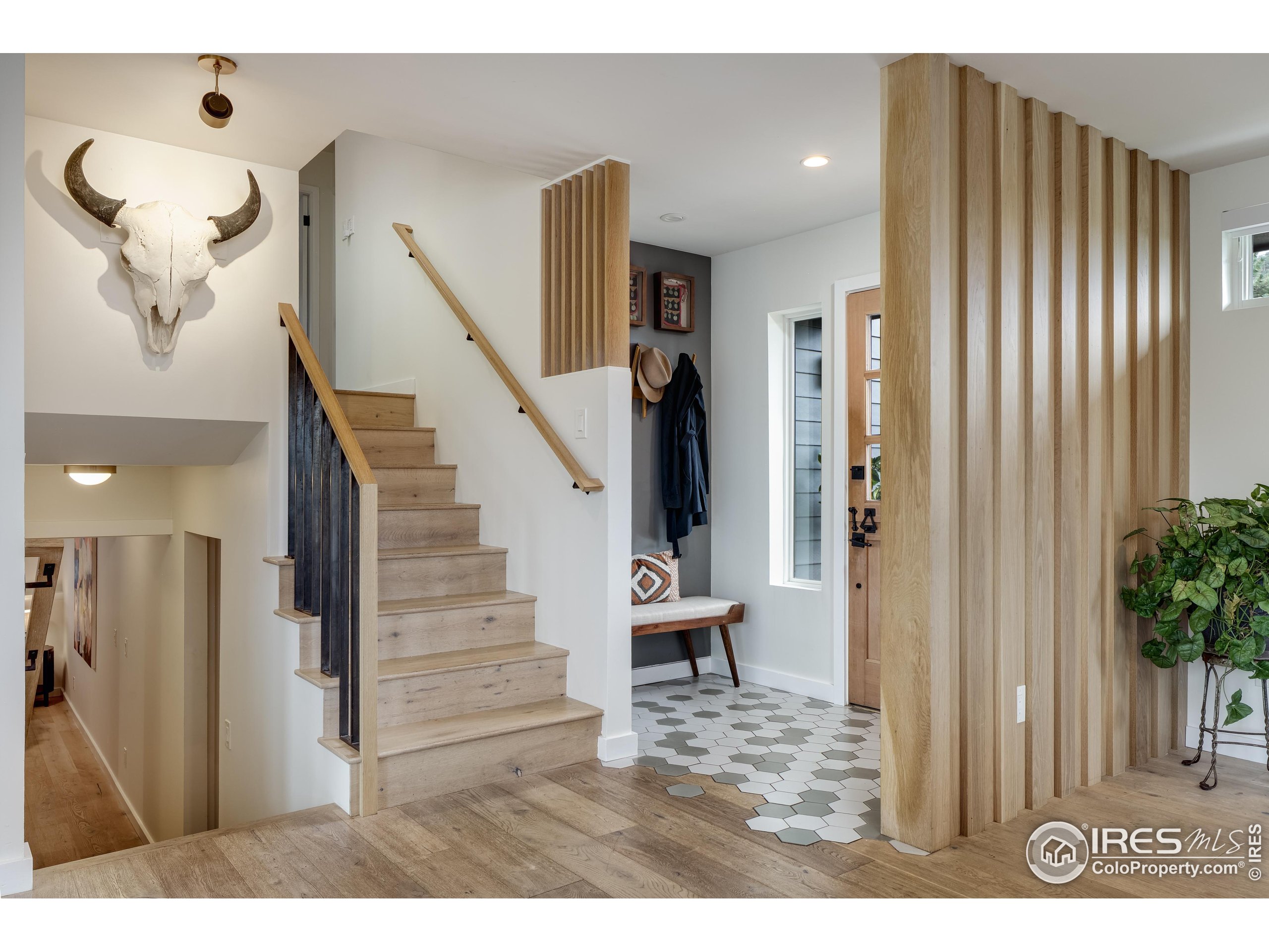 Lyons, Colorado, 80540, United States, 4 Bedrooms Bedrooms, ,2 BathroomsBathrooms,Residential,For Sale,1926189