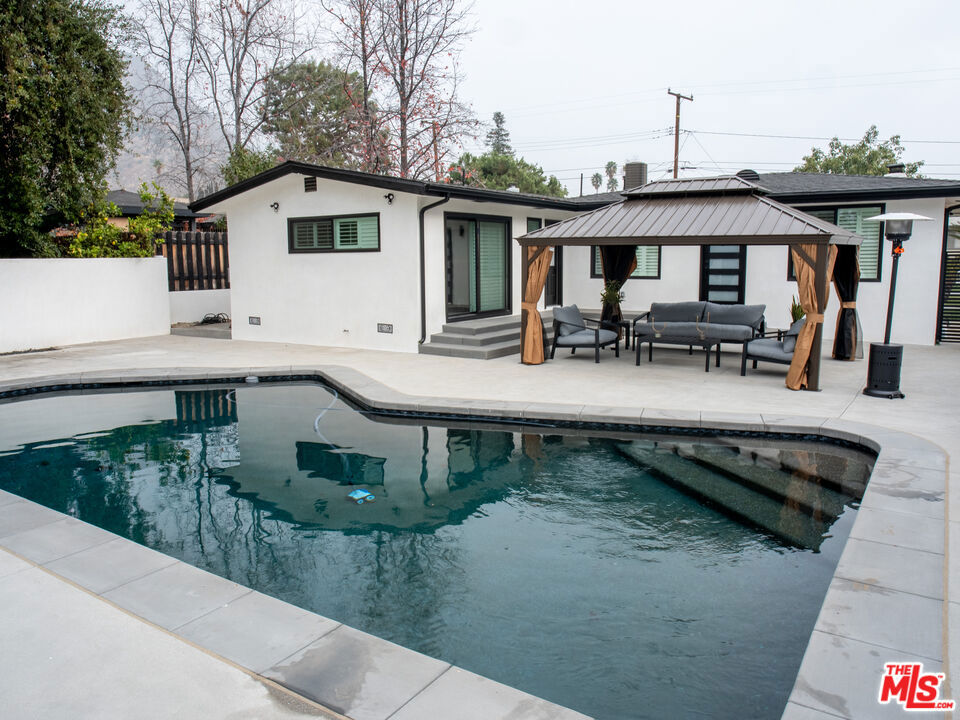 Duarte, California, 91010, United States, 6 Bedrooms Bedrooms, ,3 BathroomsBathrooms,Residential,For Sale,1836068