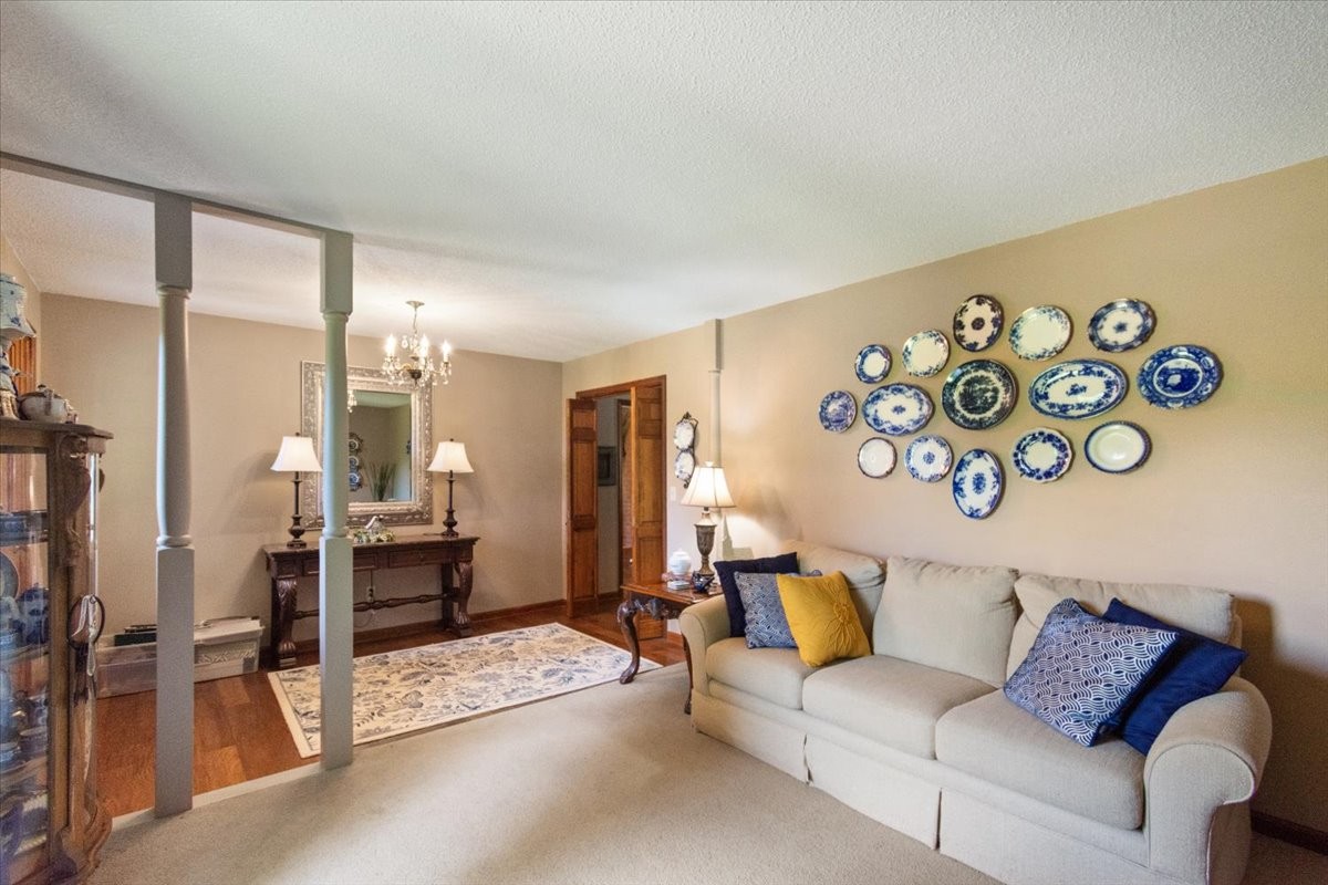 Five Points, Tennessee, 38457, United States, 4 Bedrooms Bedrooms, ,4 BathroomsBathrooms,Residential,For Sale,1902817
