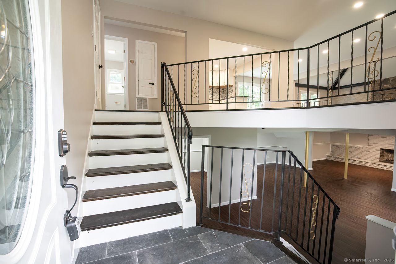 Monroe, Connecticut, 06468, United States, 5 Bedrooms Bedrooms, ,3 BathroomsBathrooms,Residential,For Sale,1907452