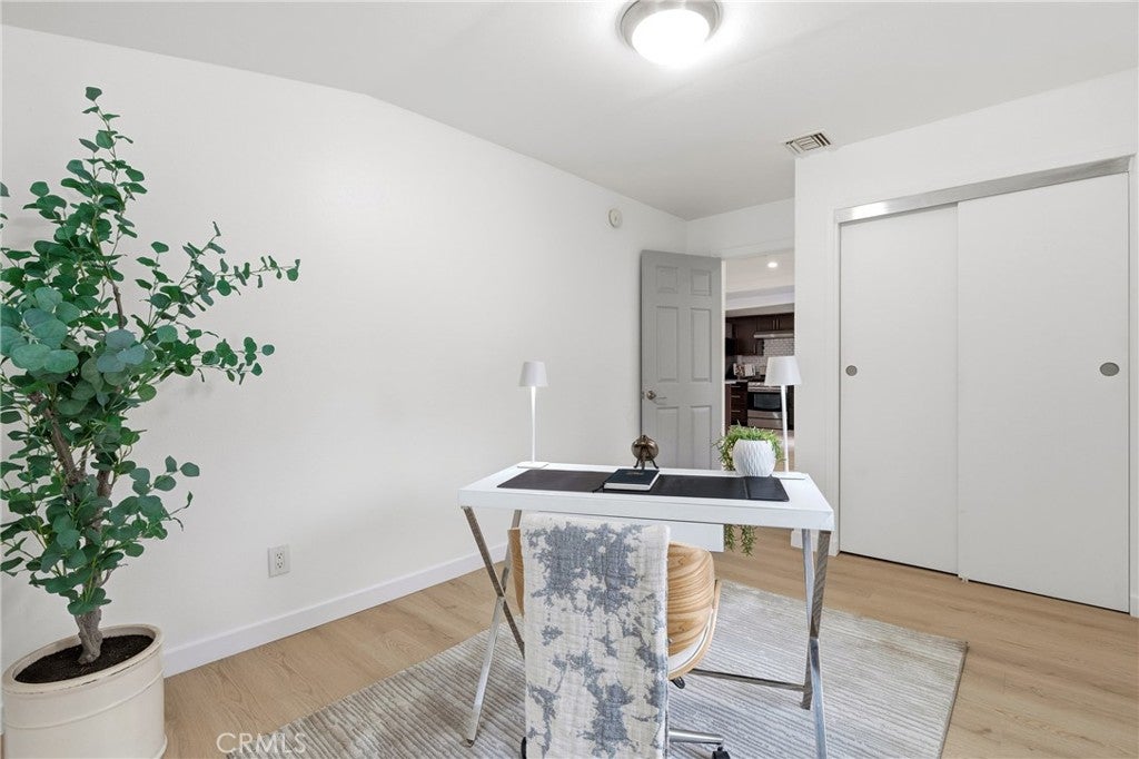 Los Angeles, California, 90063, United States, 2 Bedrooms Bedrooms, ,1 BathroomBathrooms,Residential,For Sale,1990786