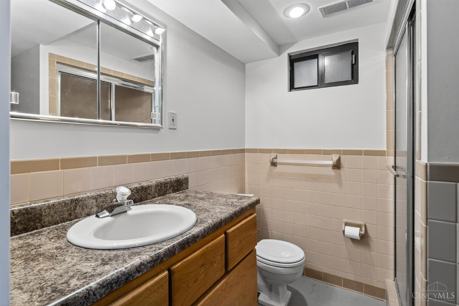 Madeira, Ohio, 45243, United States, 3 Bedrooms Bedrooms, ,2 BathroomsBathrooms,Residential,For Sale,1971231