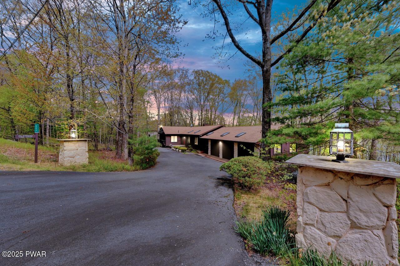 Lords Valley, Pennsylvania, 18428, United States, 5 Bedrooms Bedrooms, ,3 BathroomsBathrooms,Residential,For Sale,1977416