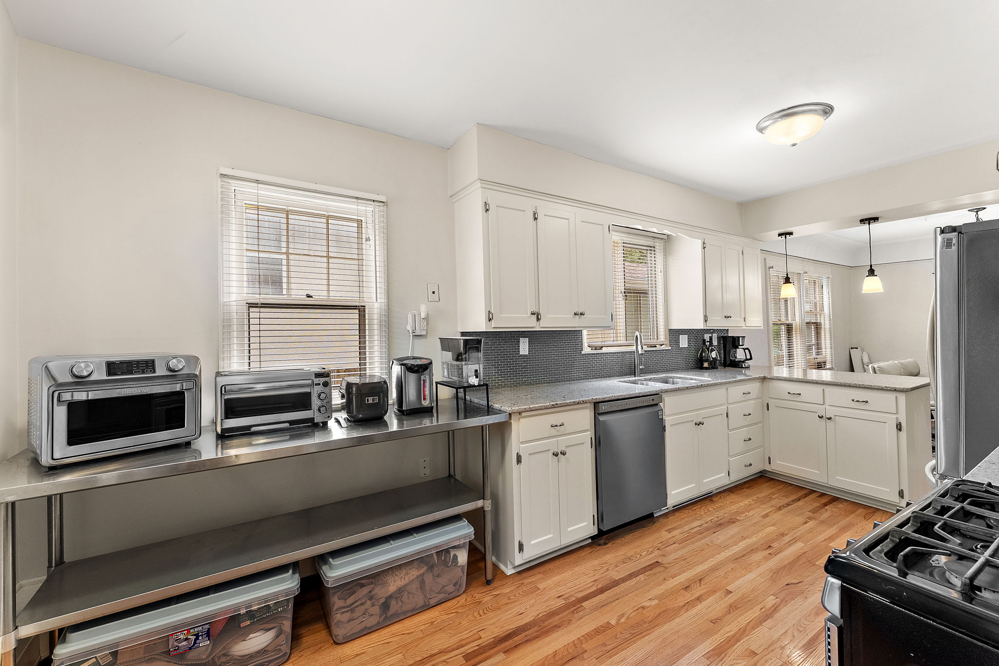  Classic Character and Exceptional Space in Linden Hills - 物件實景