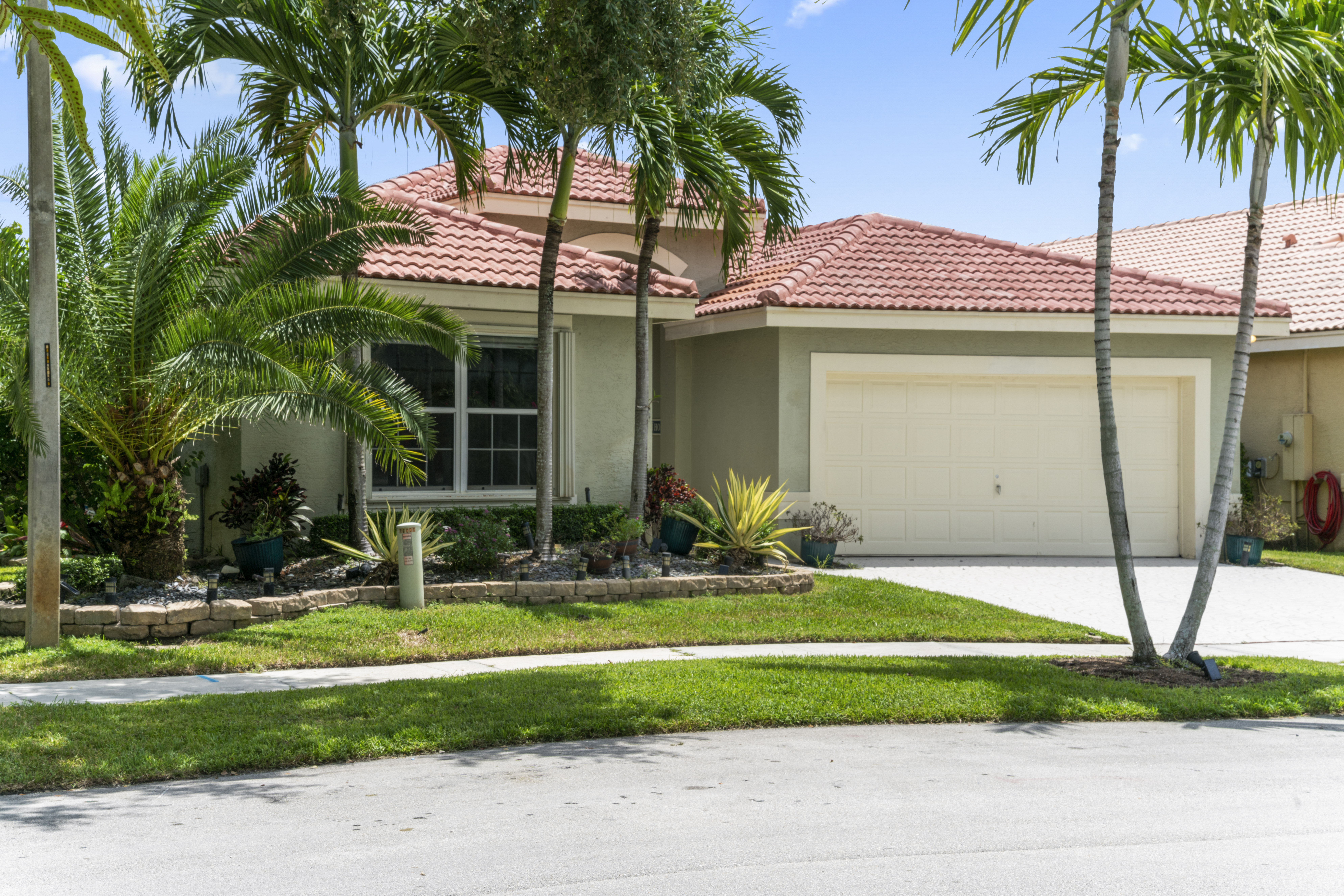  18096 SW 29th St, Miramar, FL, 33029 - 物件實景