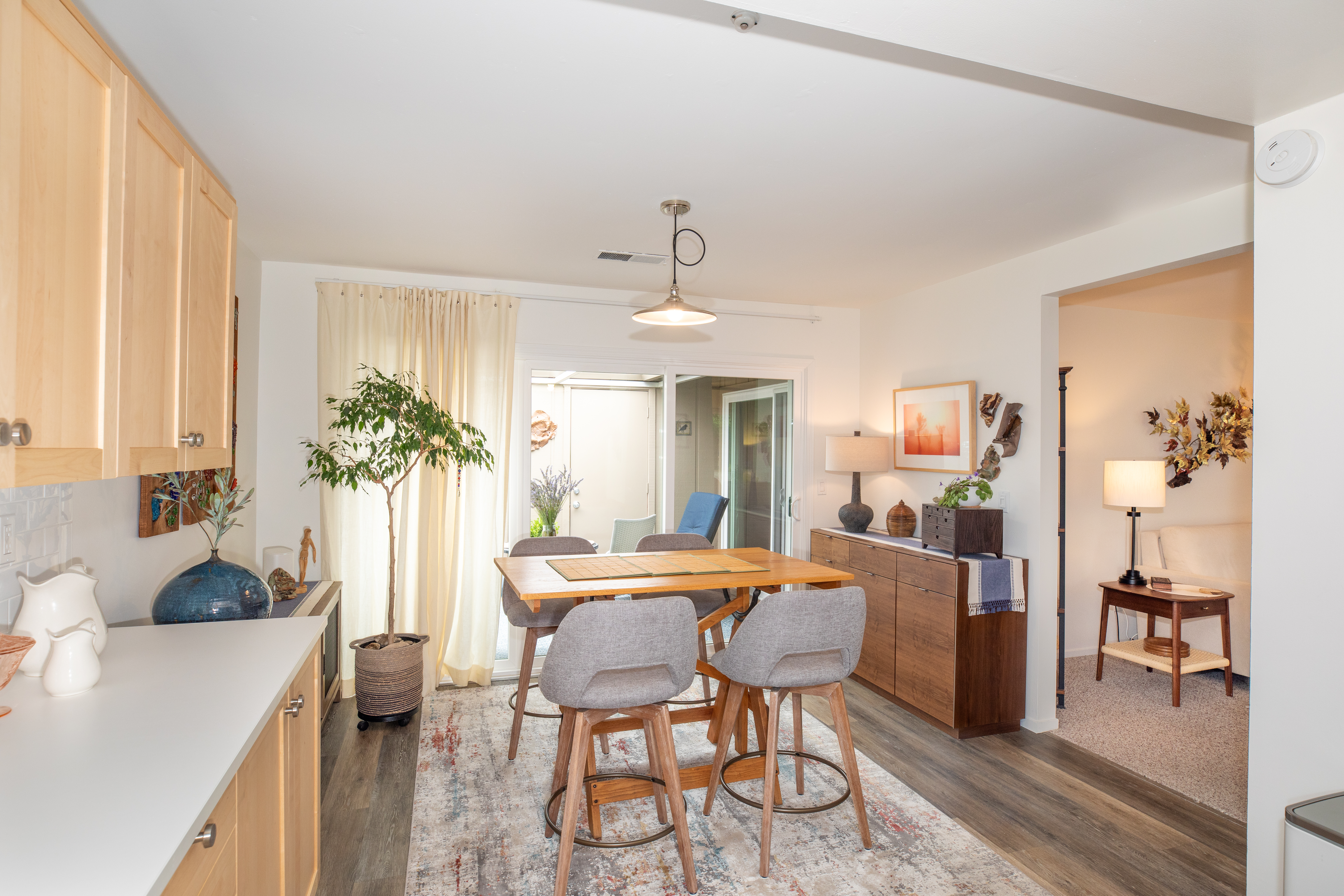  Serene Oakmont Home - 物件實景