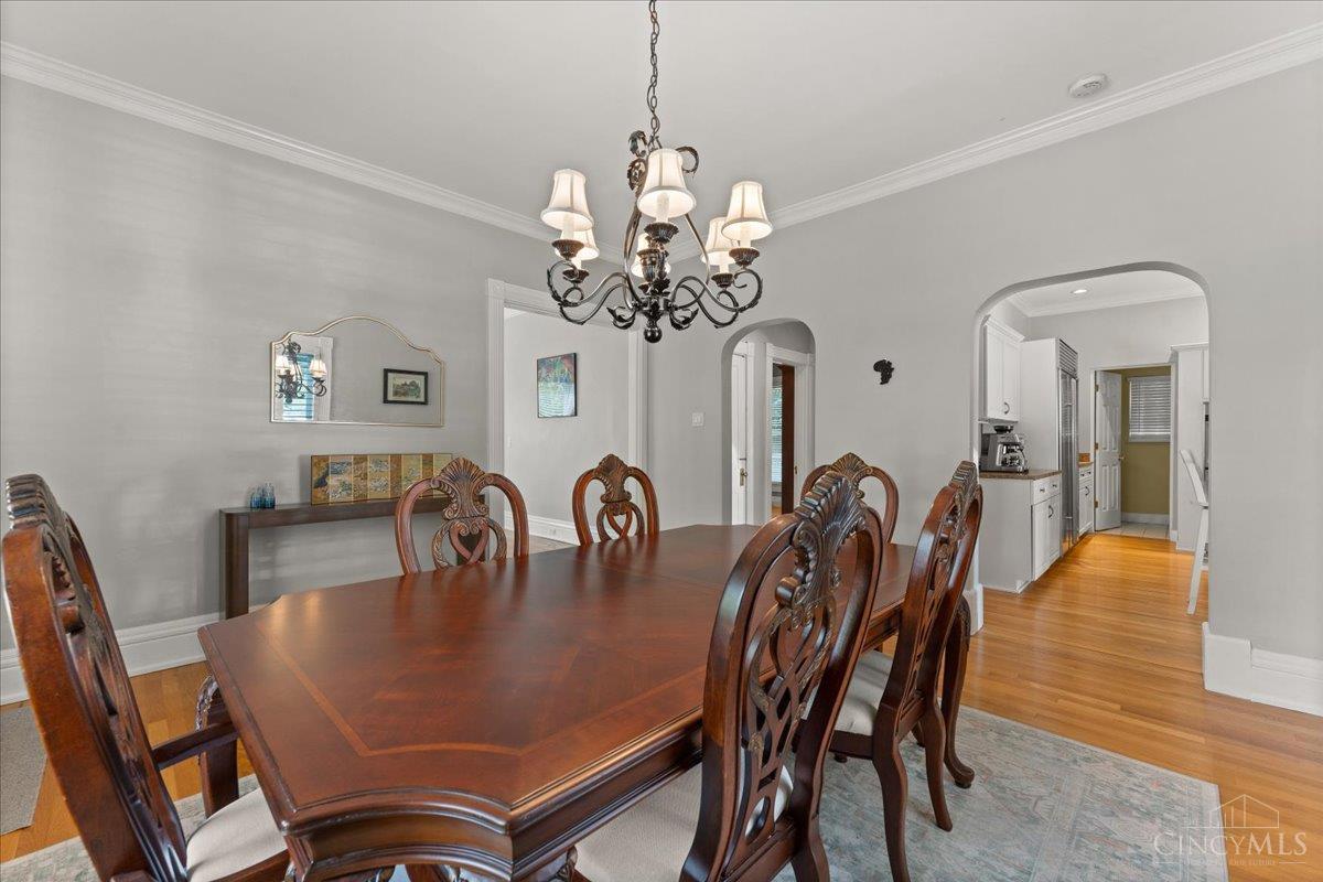 Cincinnati, Ohio, 45226, United States, 3 Bedrooms Bedrooms, ,2 BathroomsBathrooms,Residential,For Sale,1911951