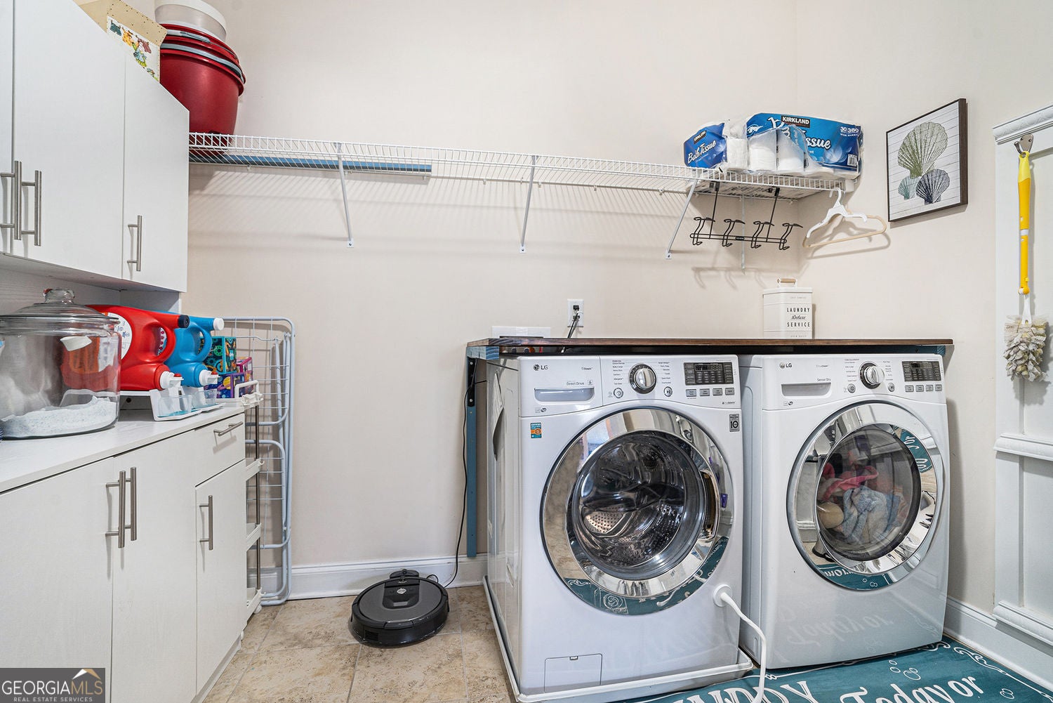 Kennesaw, Georgia, 30152, United States, 5 Bedrooms Bedrooms, ,4 BathroomsBathrooms,Residential,For Sale,1964228