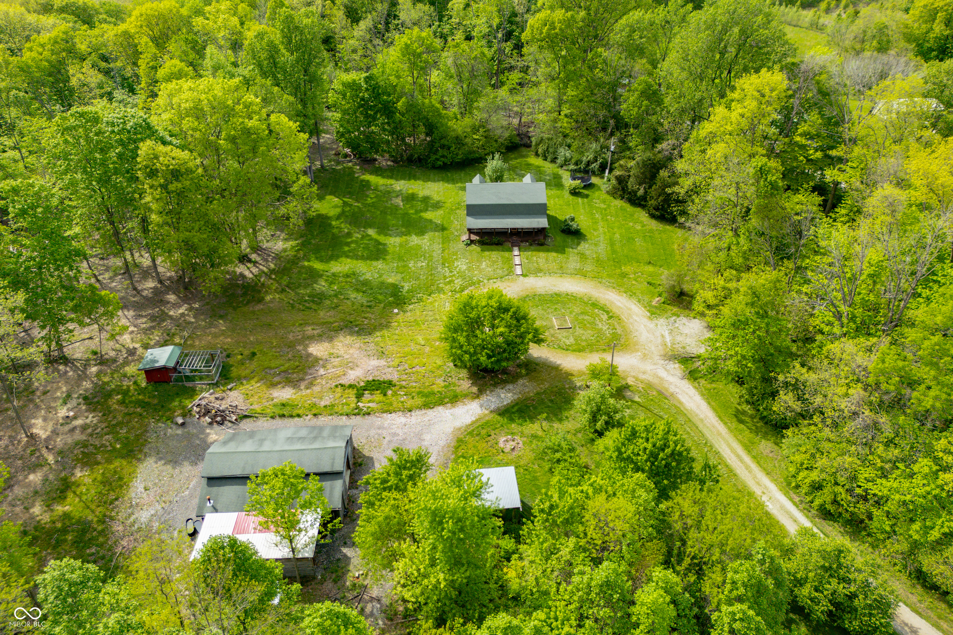 Trafalgar, Indiana, 46181, United States, 3 Bedrooms Bedrooms, ,4 BathroomsBathrooms,Residential,For Sale,1928736