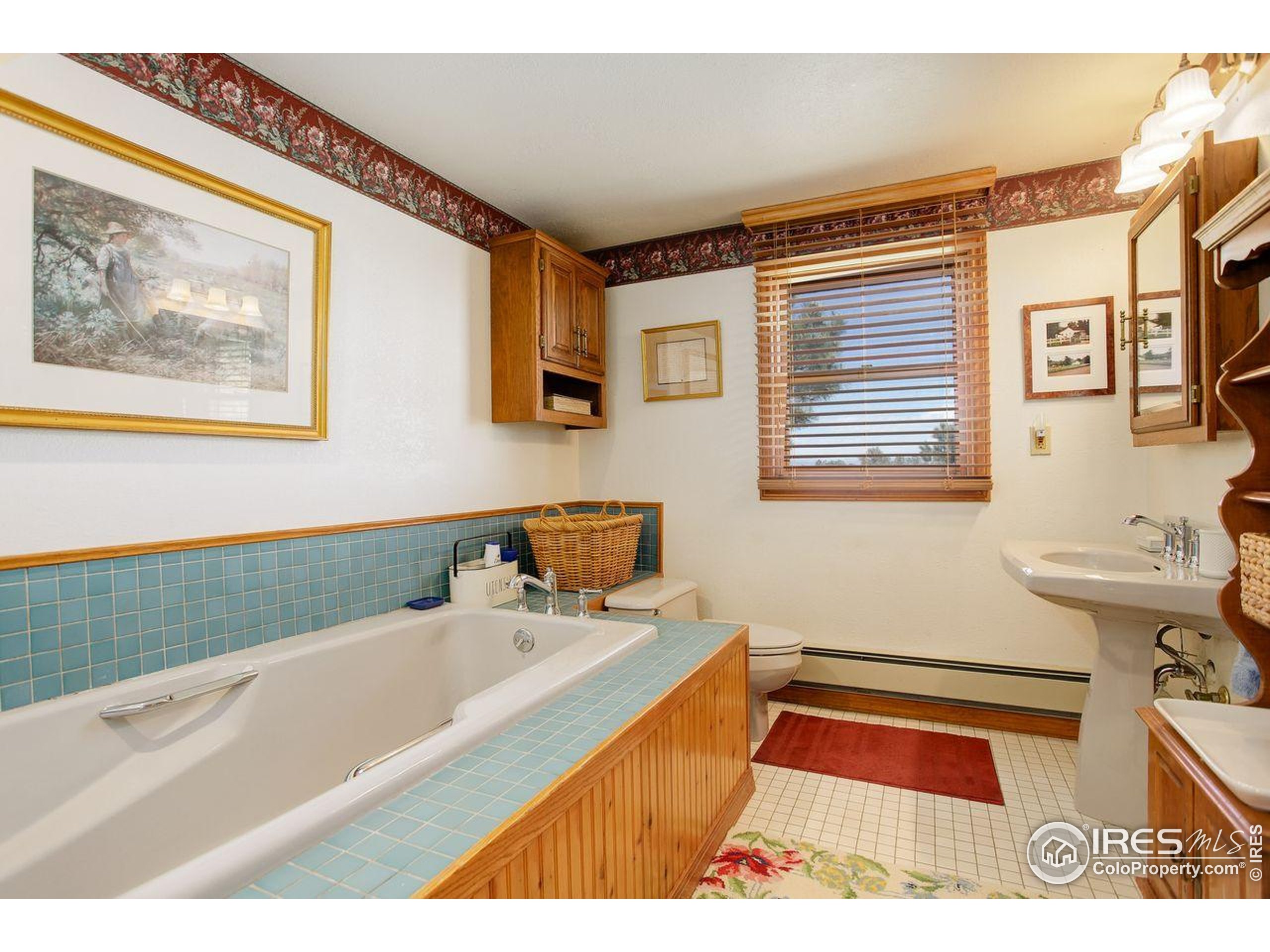 Franktown, Colorado, 80116, United States, 5 Bedrooms Bedrooms, ,2 BathroomsBathrooms,Residential,For Sale,1818789