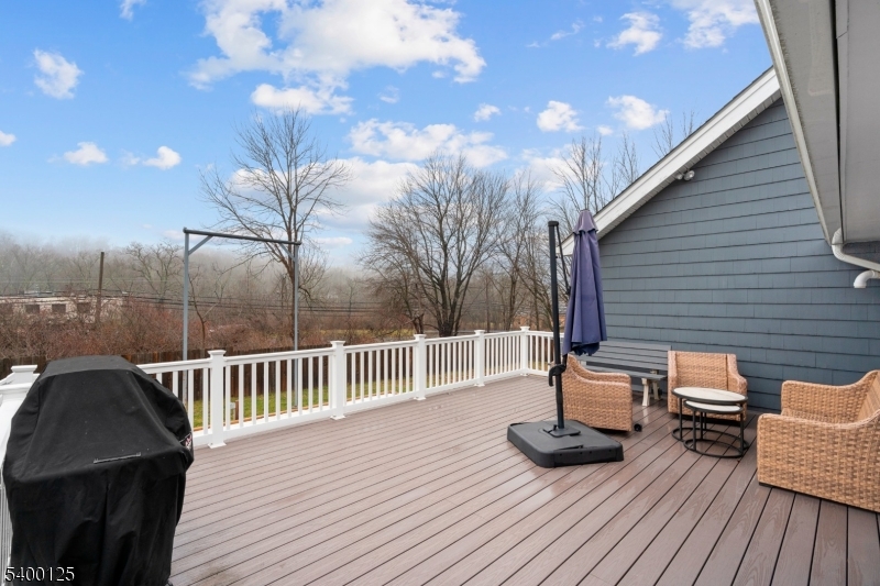 Mount Olive Twp., New Jersey, 07828, United States, 5 Bedrooms Bedrooms, ,3 BathroomsBathrooms,Residential,For Sale,2001791