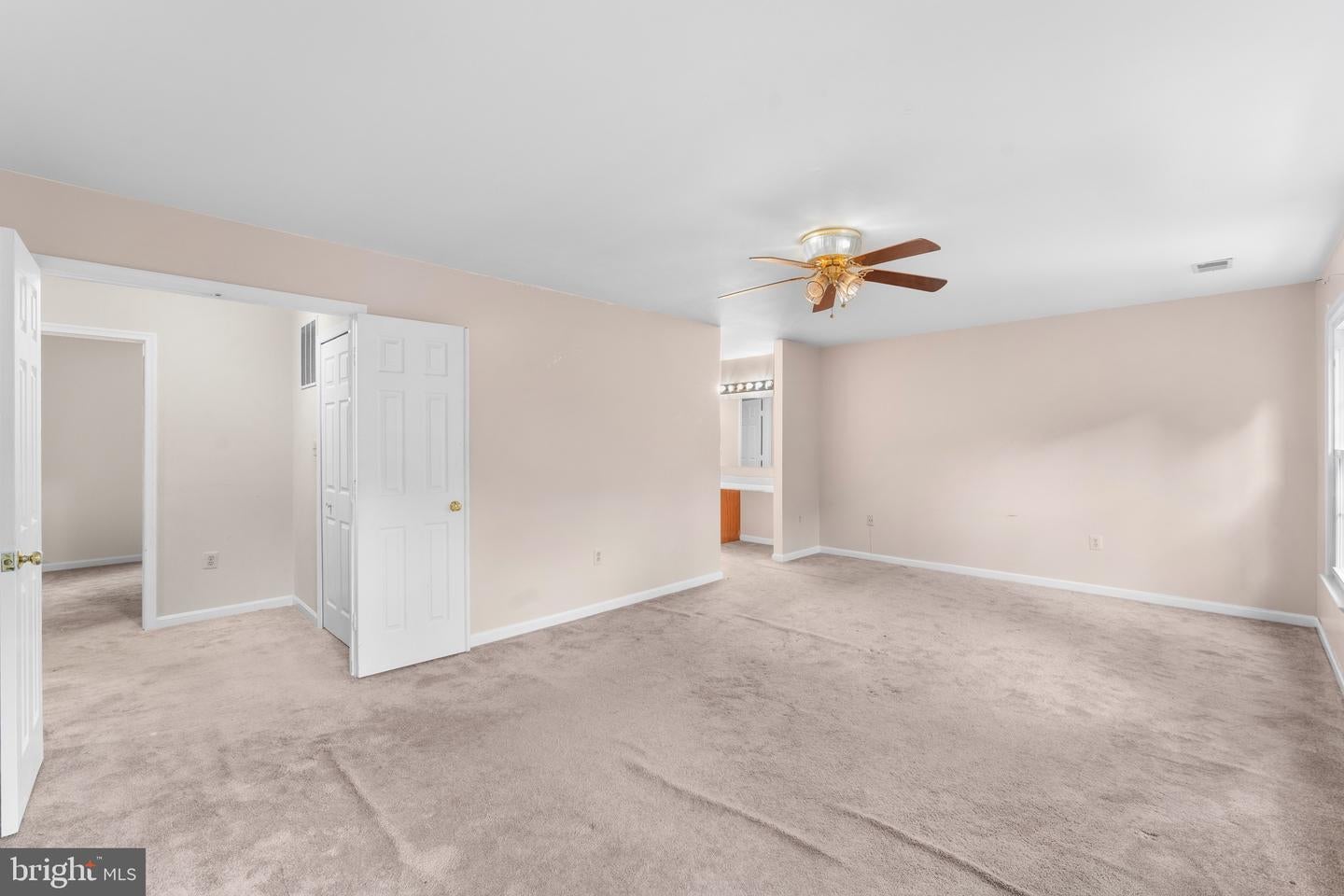 BOWIE, Maryland, 20720, United States, 4 Bedrooms Bedrooms, ,4 BathroomsBathrooms,Residential,For Sale,1897173
