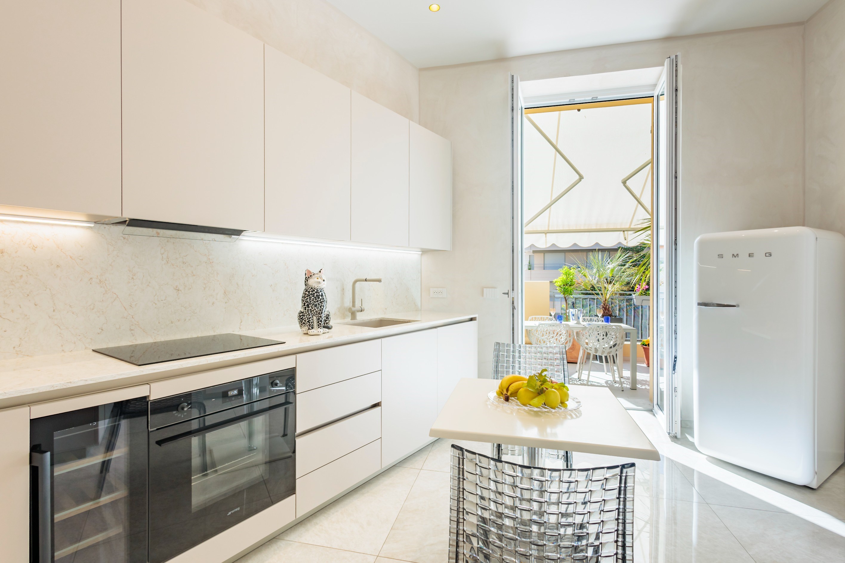  Luxury renovated apartment for sale in Menton, historic center with sea view - 物件實景